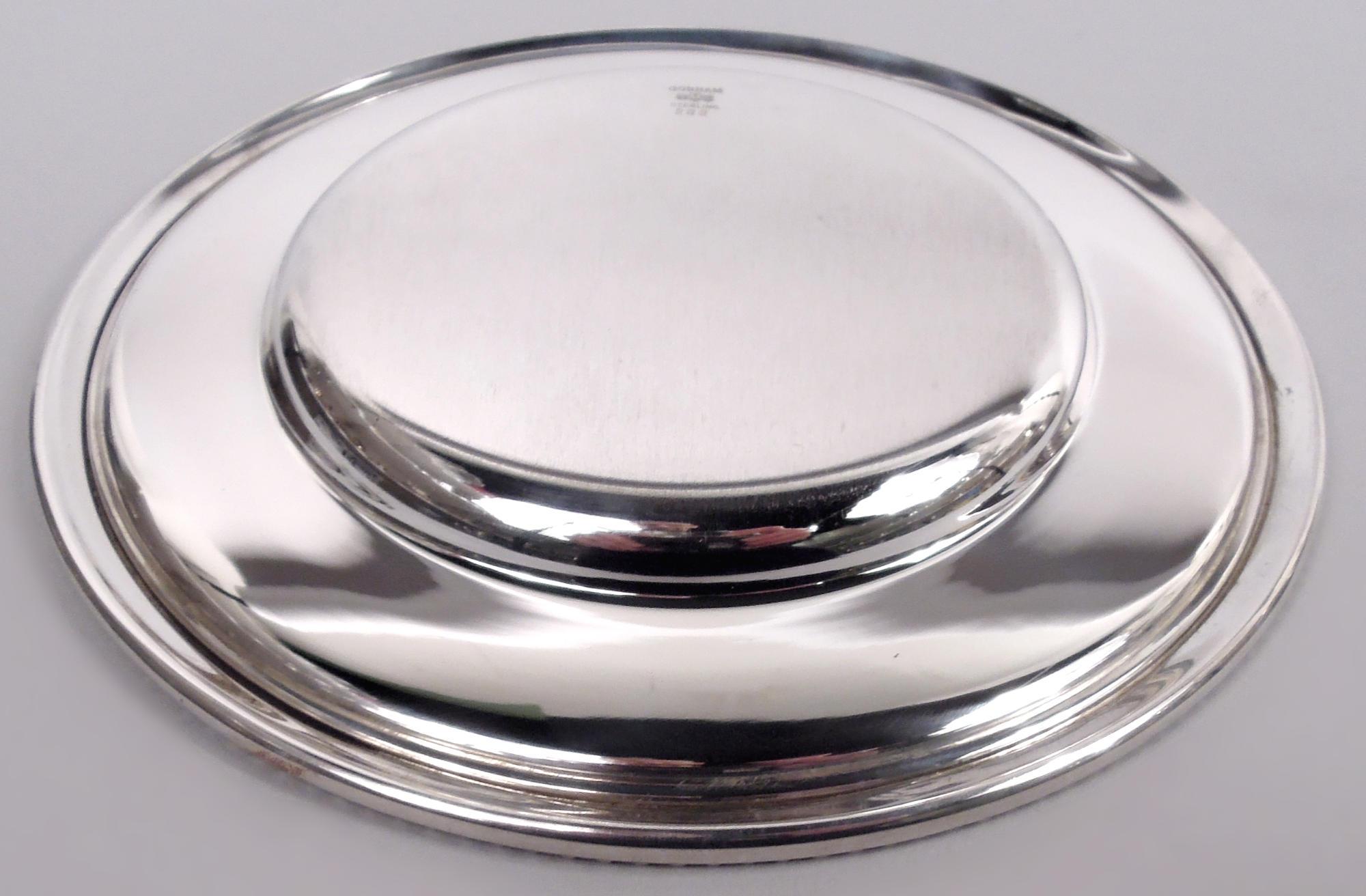 20th Century Set of 12 Gorham Kensington Sterling Silver Bread & Butter Plates For Sale