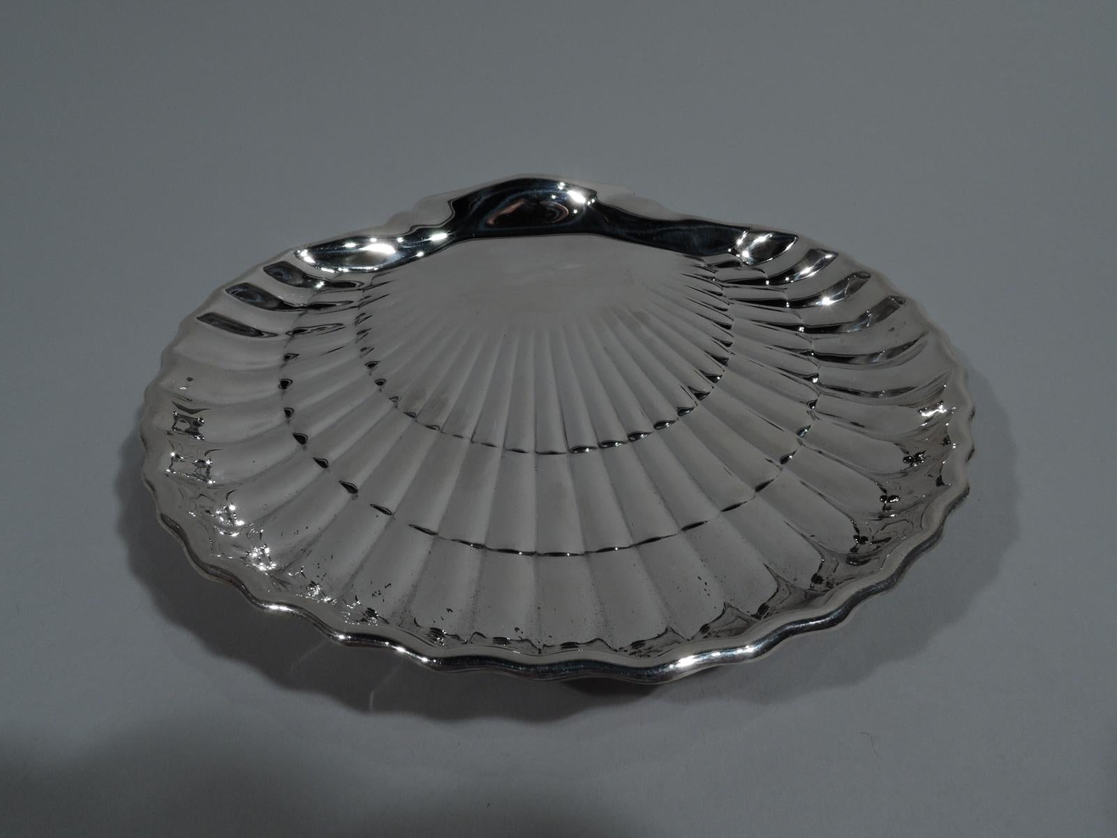 Mid-Century Modern Set of 12 Gorham Sterling Silver Scallop Shell Seafood Plates
