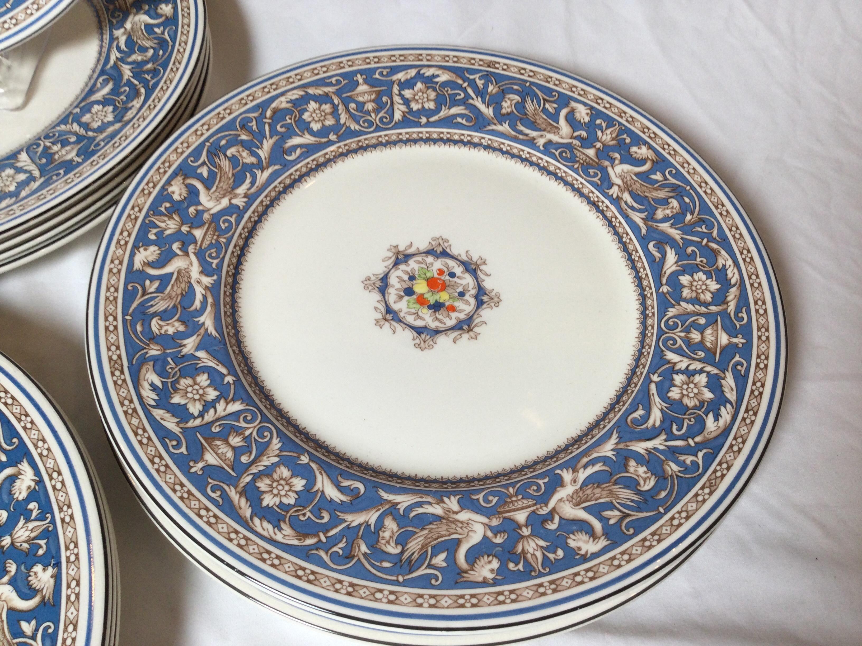 Set of 12 Hand Enameled English Dinner Service Plates 1