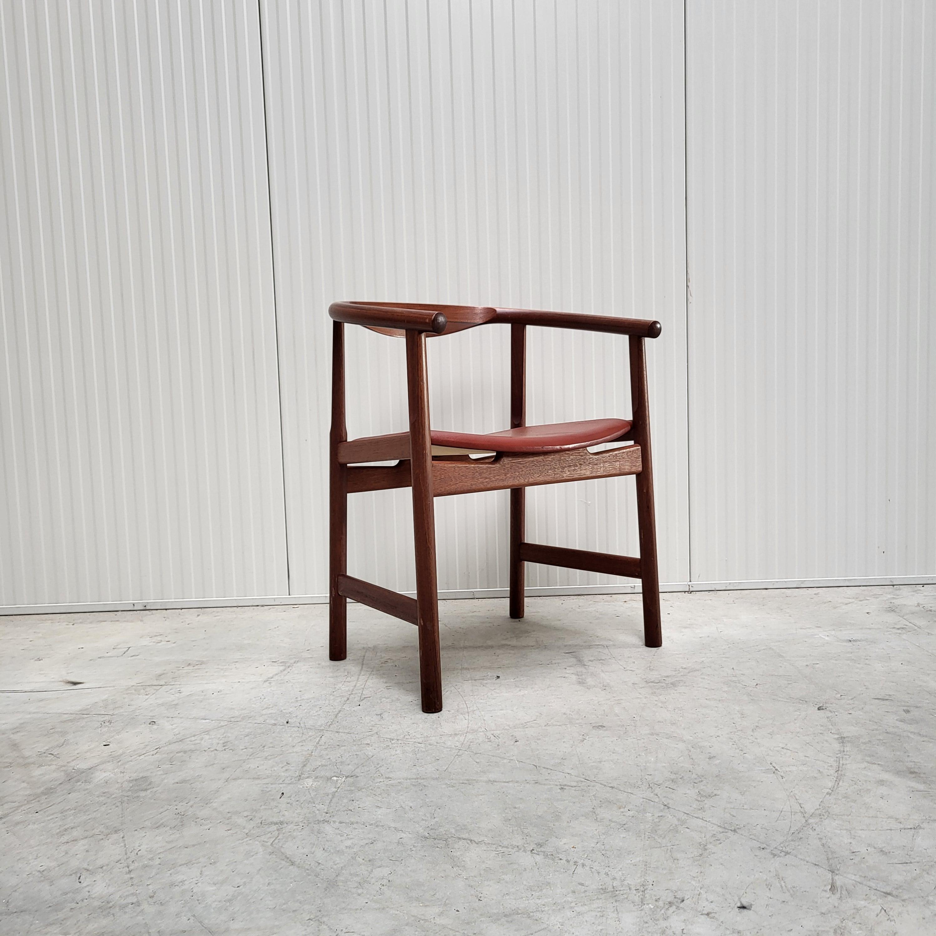 Ensemble de 12 chaises de salle à manger Hans Wegner PP203 par PP Mobler Danemark 1969 en vente 2