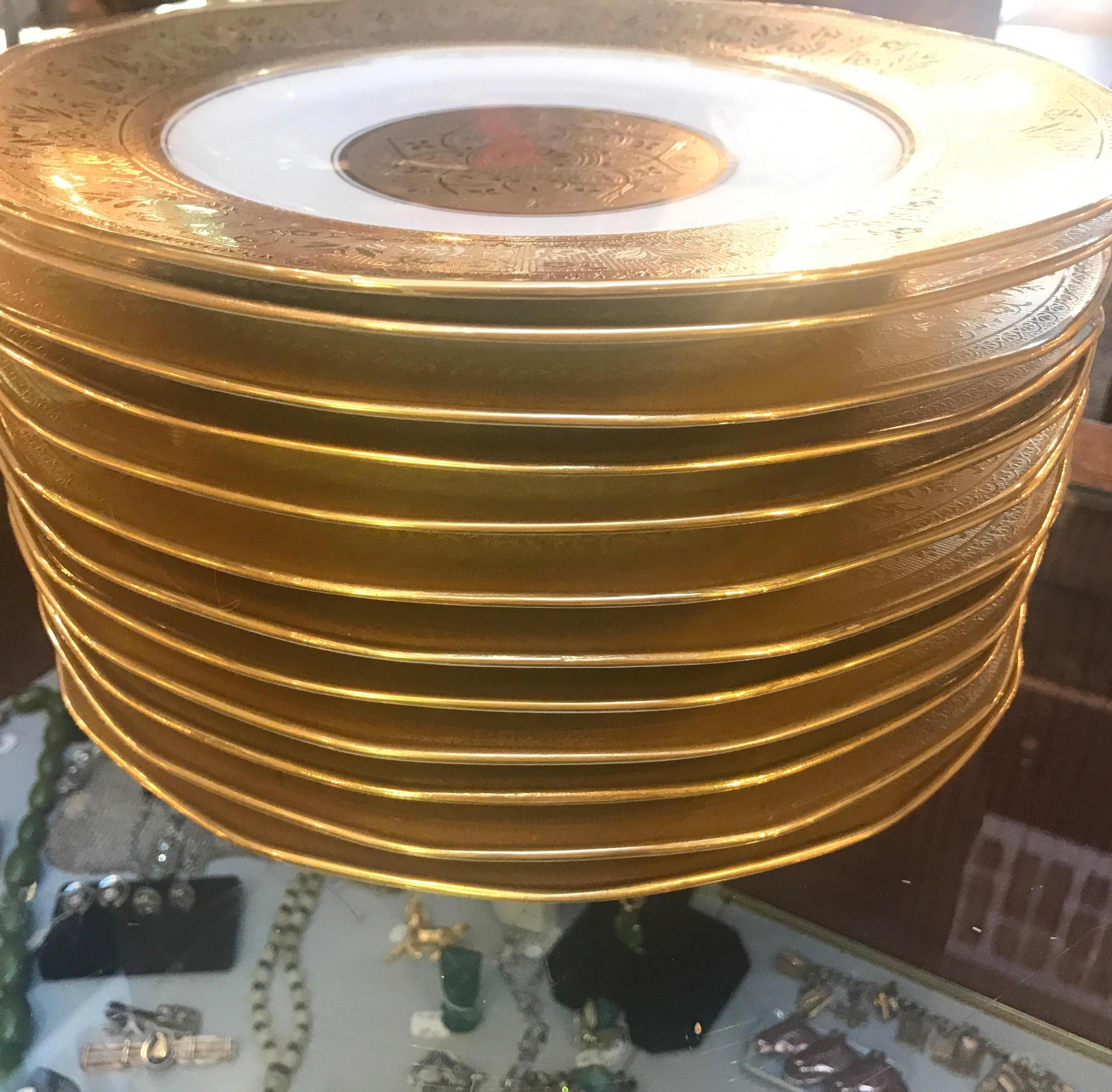 Set of 12 Haviland French Gold Encrusted Service Dinner Plates 4