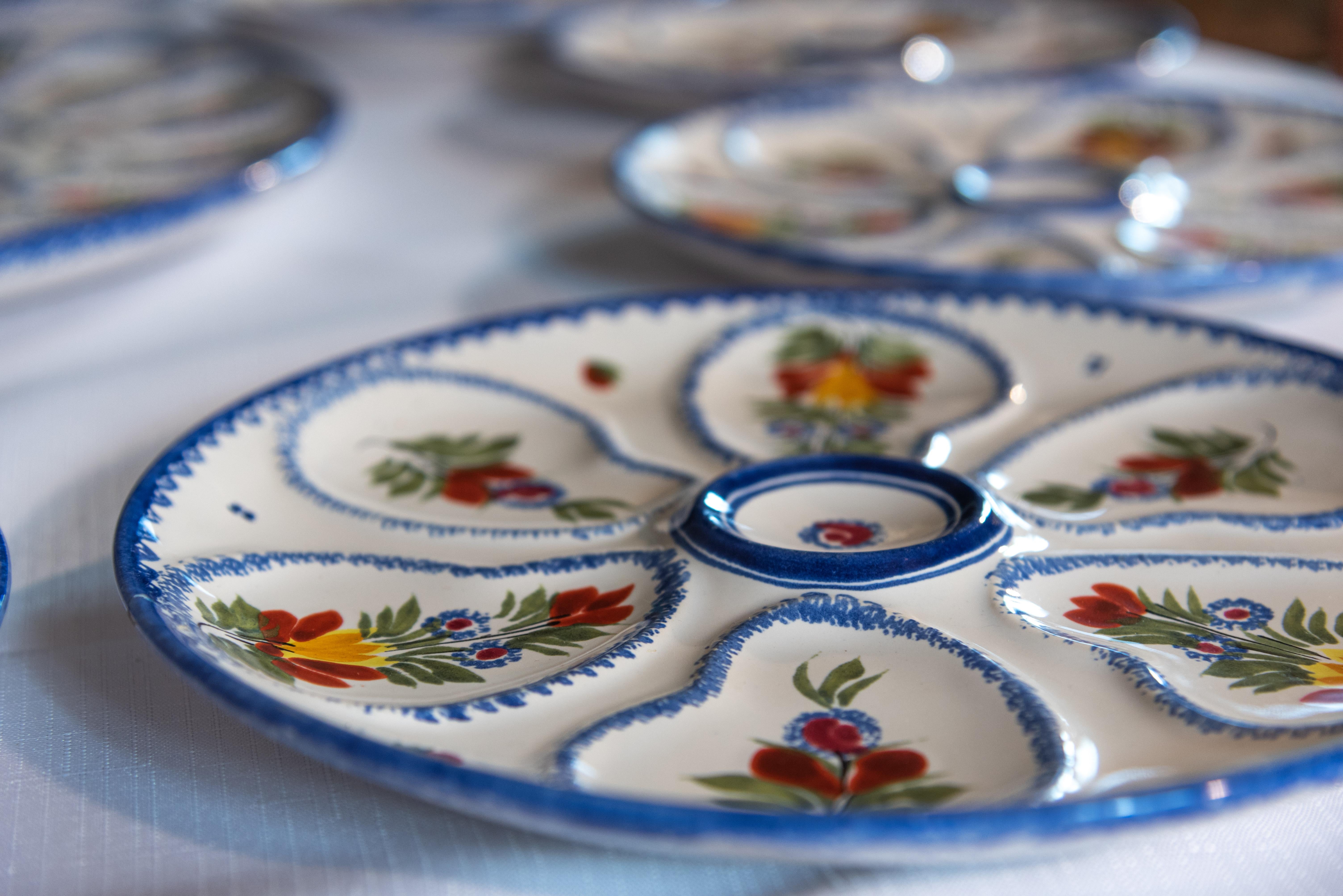 Faience Set of 12 Henriot Quimper Oyster Plates For Sale