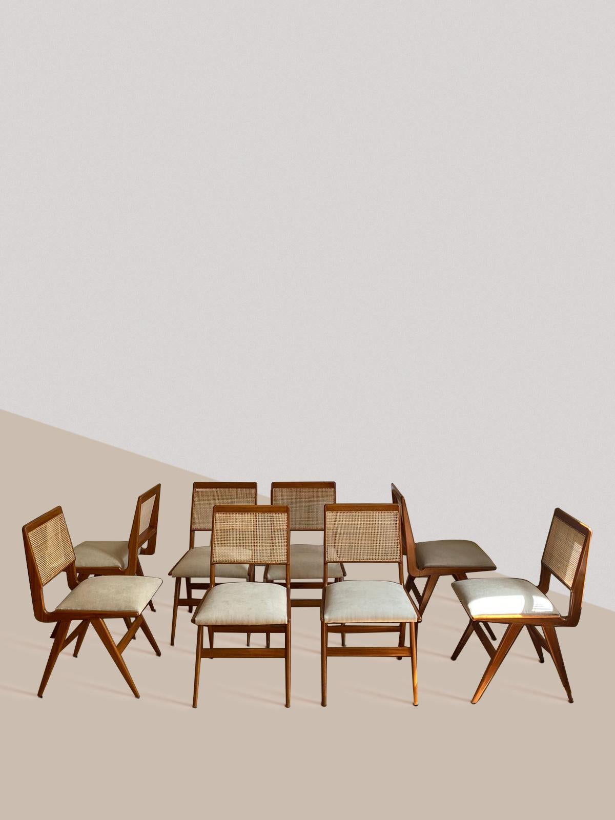 Rare set of 12 dining chairs designed by Martin Eisler for Forma Moveis.
Four chairs are made in Pau-Marfim and eight in Perobinha do Campo.
They've all been restored and are in great conditions (upholstery, cane and wood).
The chars in Pau-Marfim