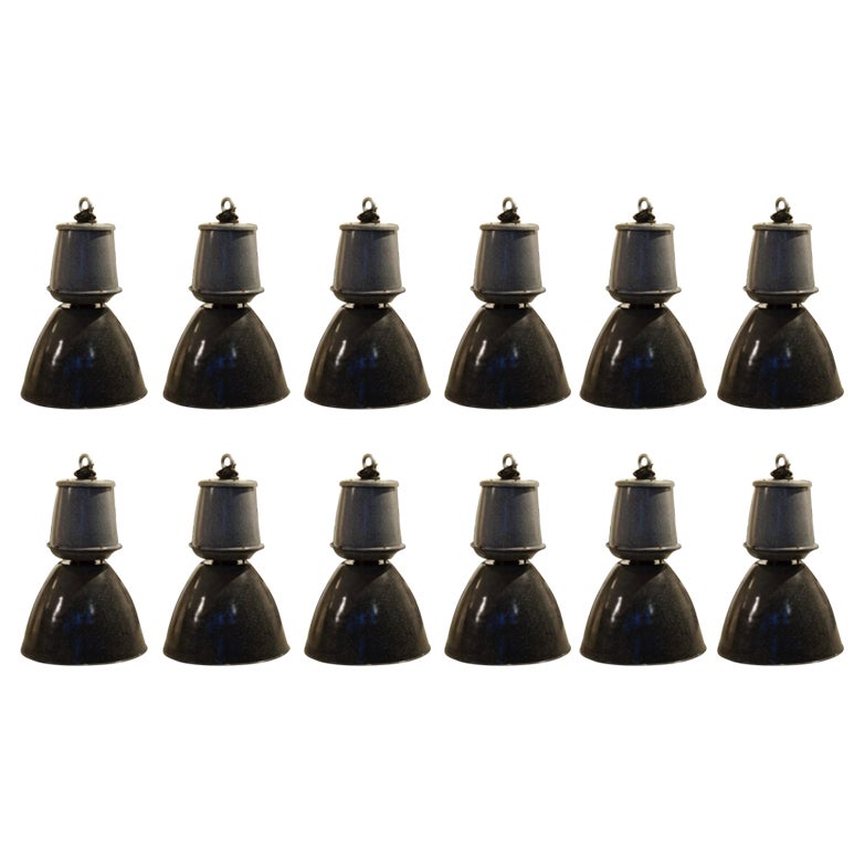 Set di 12 lampade a sospensione industriali, 1960 in vendita