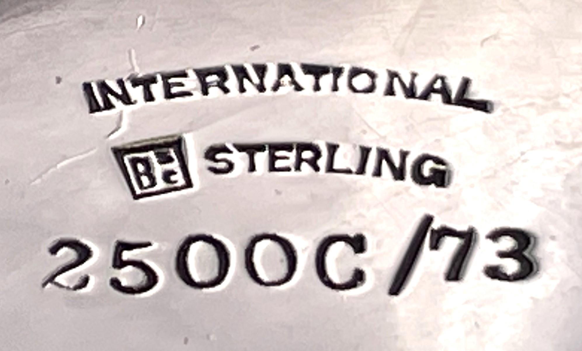 Set of 12 International Sterling Silver Goblets on Matching Tray en vente 3