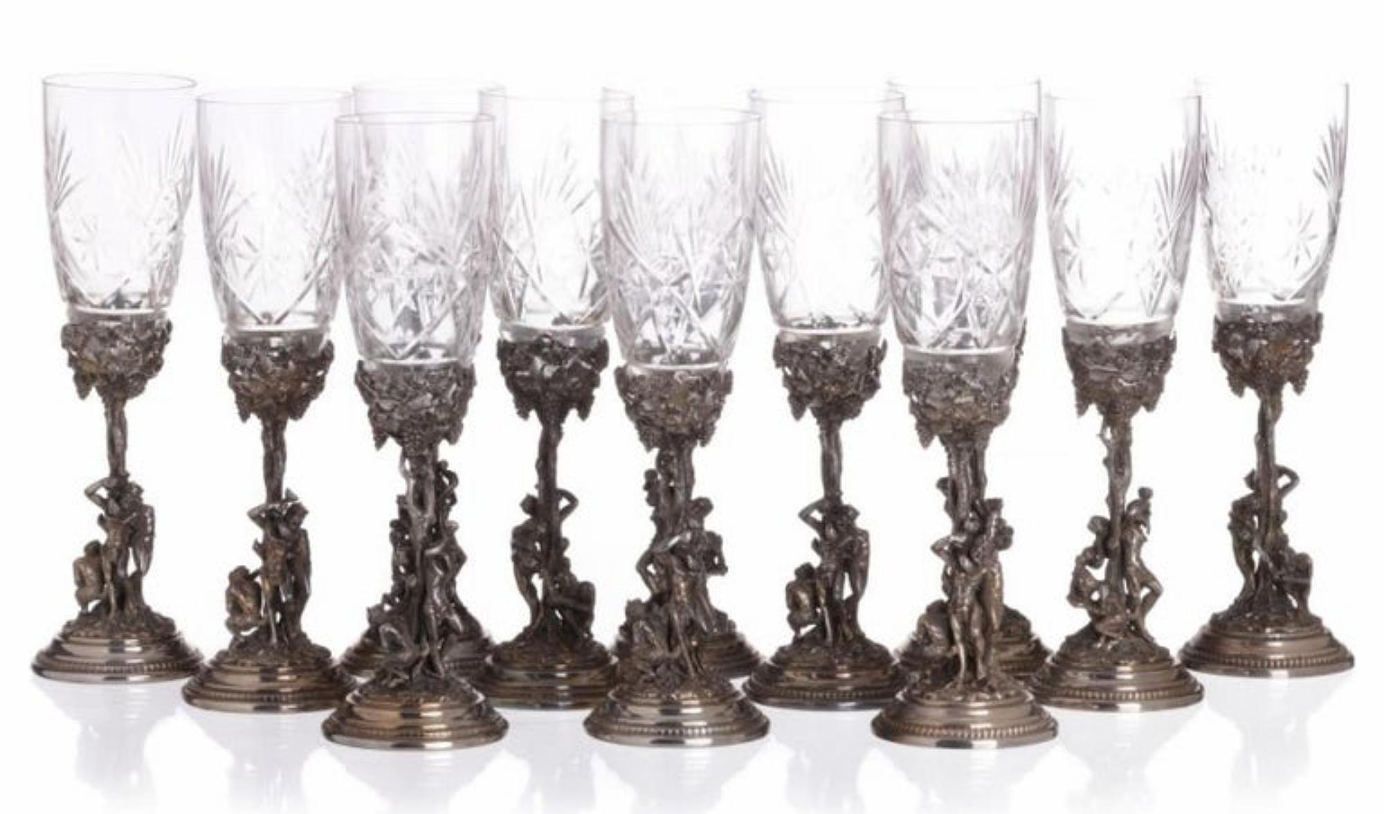 Modern Set of 12 Italian Crystal Cups 20th Century For Sale