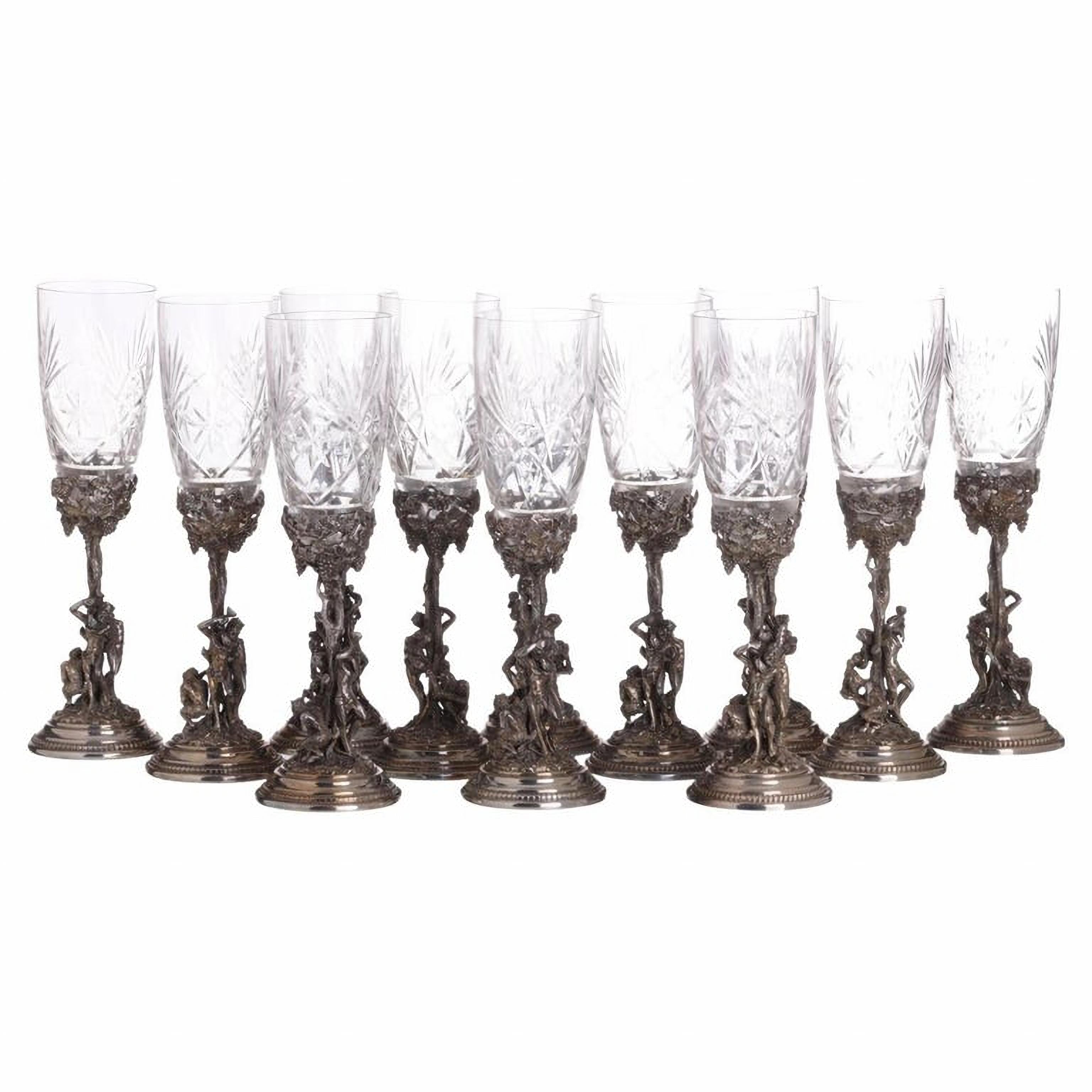 Set of 12 Italian Crystal Cups 20th Century For Sale 1
