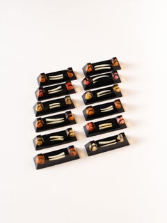 Set di 12 poggiacoltelli - Resina con conchiglie incastonate - Francia anni '70