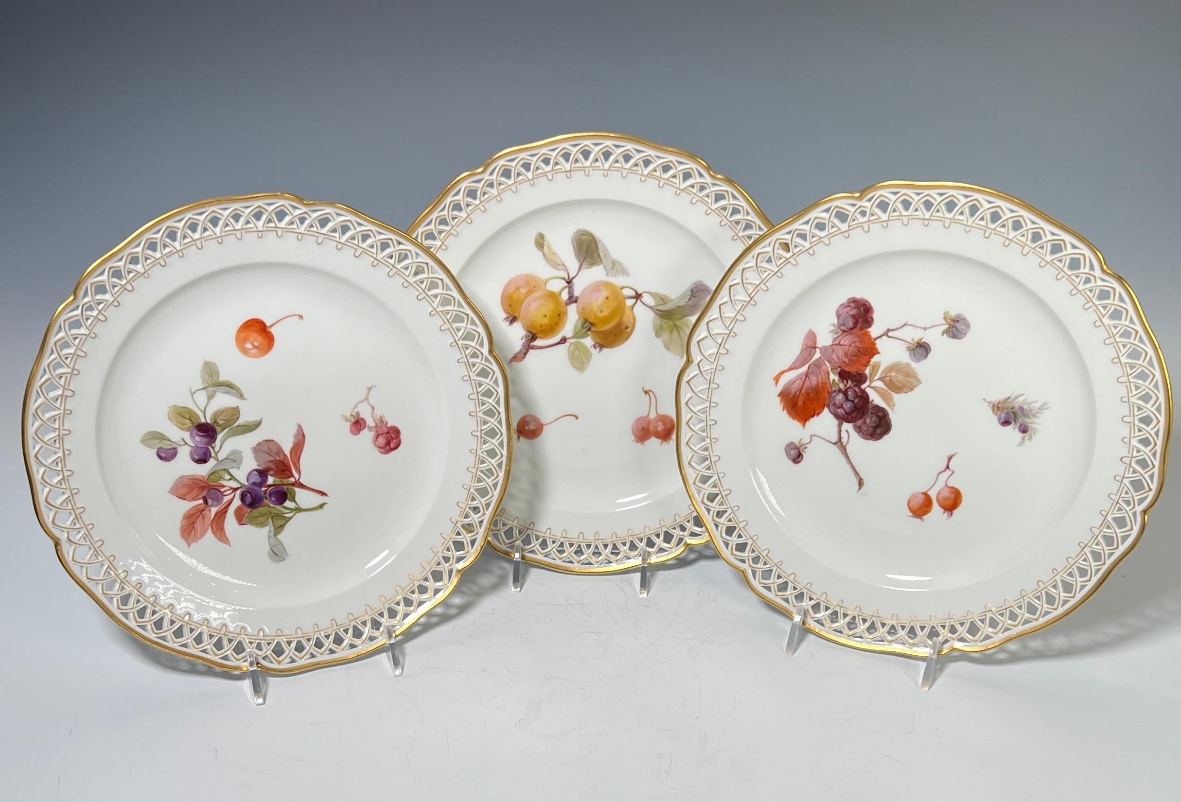 Aesthetic Movement Set of 12 KPM Dessert Plates with Hand Painted Fruit Pierced & Gilt Borders For Sale