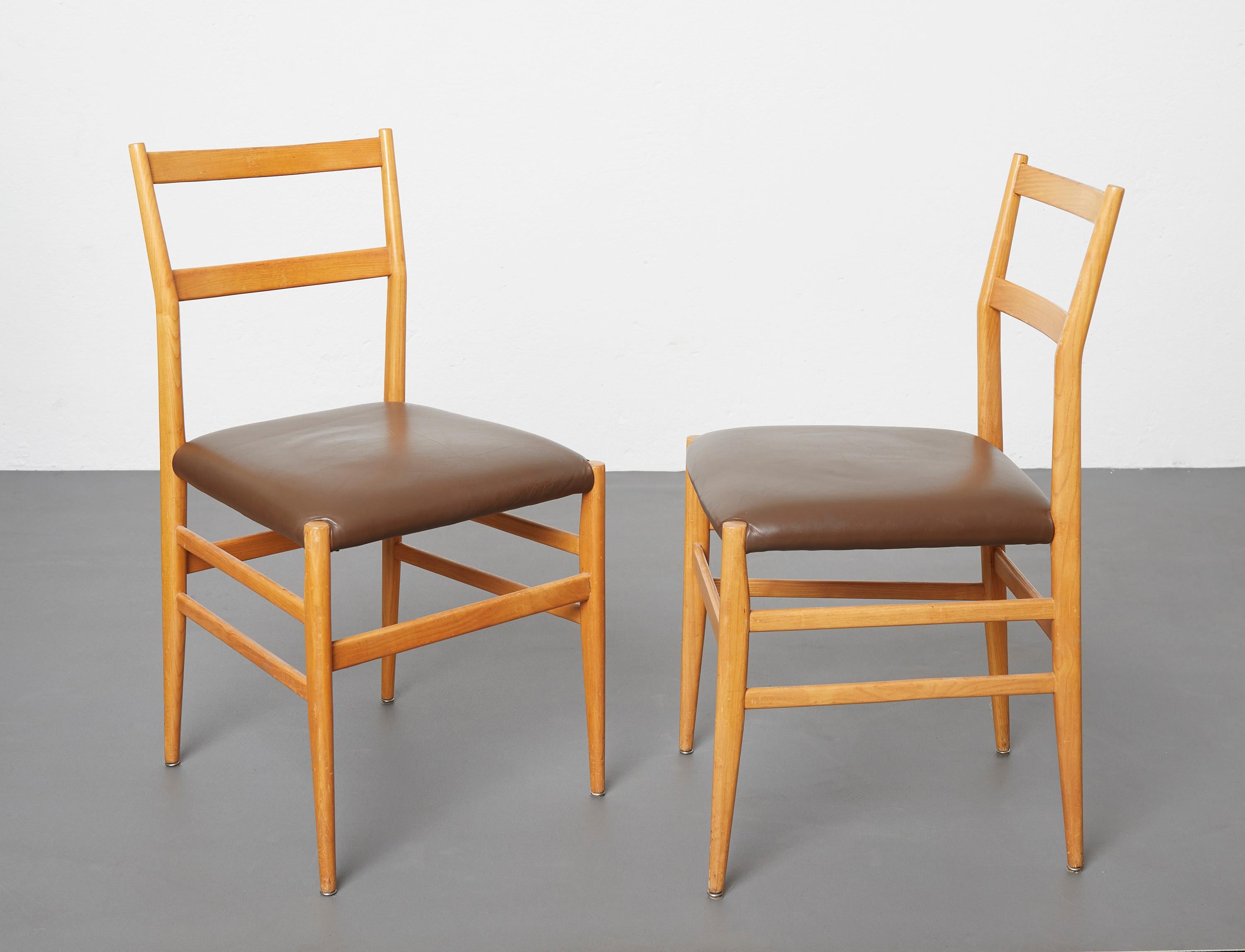 Set of 12 Leggera Dining Chairs in Ash Wood and Leather by Gio Ponti for Cassina 2