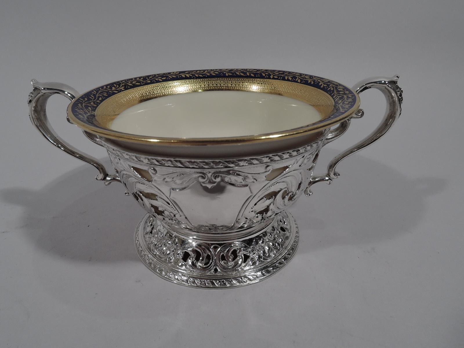 Set of 12 Lenox Bouillon Bowls in Gorham Sterling Silver Holders (amerikanisch)