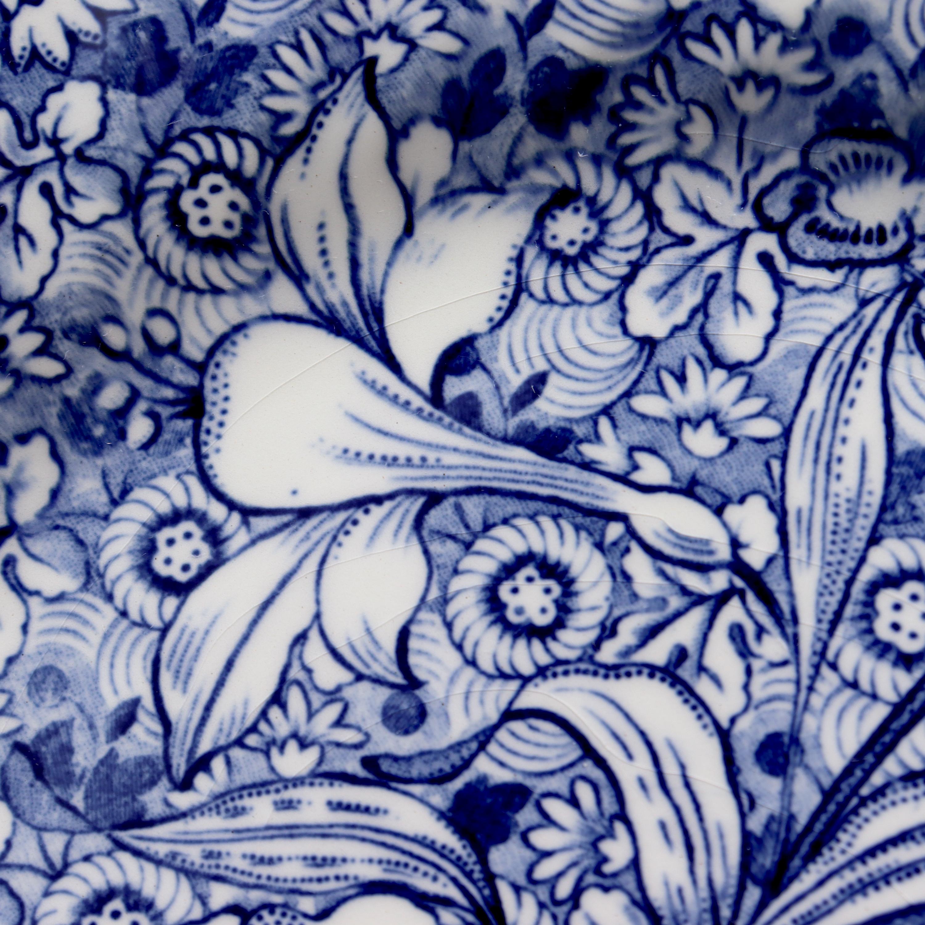 20ième siècle Ensemble de 12 assiettes carrées en pierre de fer Liberty Blue Johnson Brothers pour Tiffany & Co