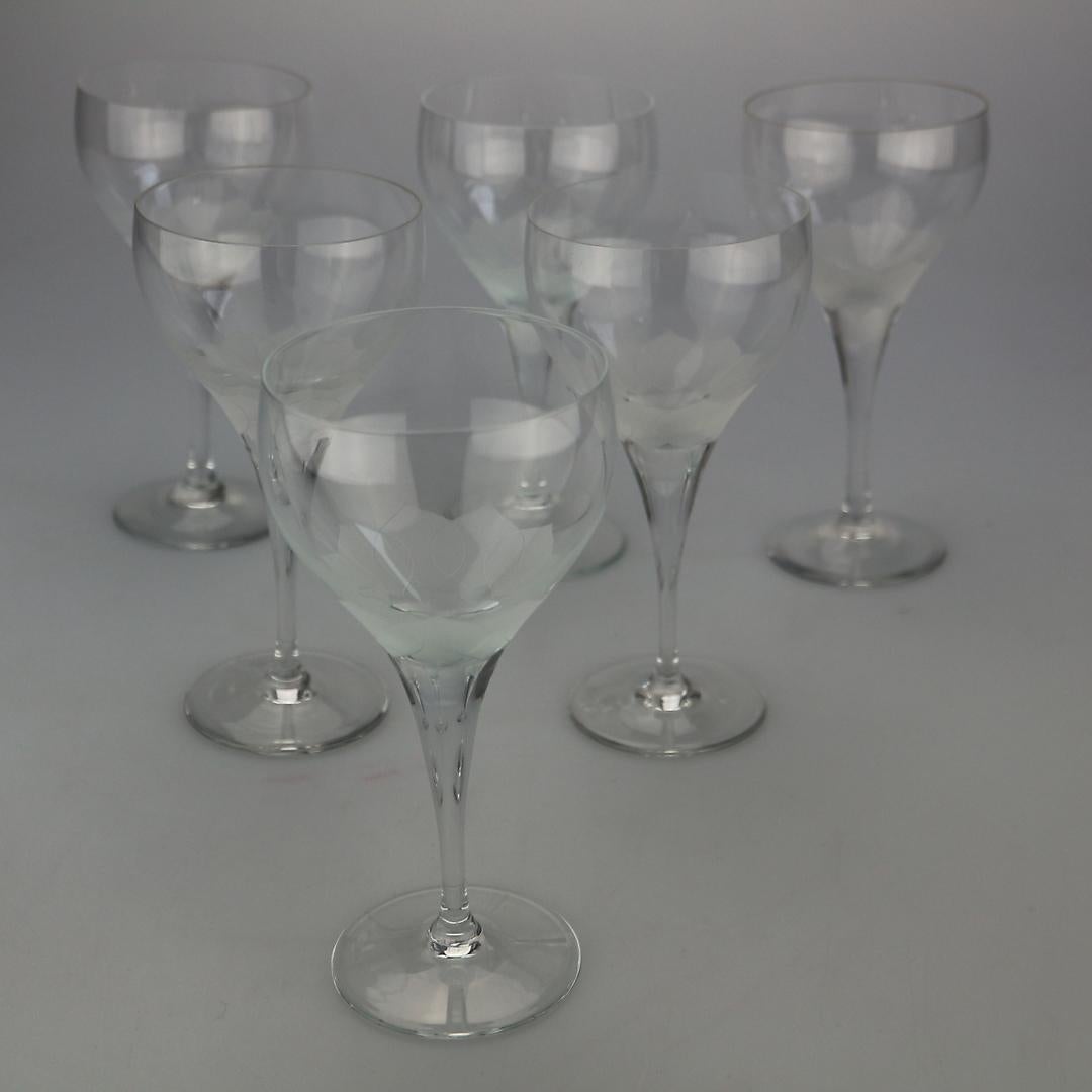Set of 12 Lotus Wine Glasses by Richard Latham and Bjørn Wiinblad for Rosenthal In Good Condition For Sale In Vienna, AT