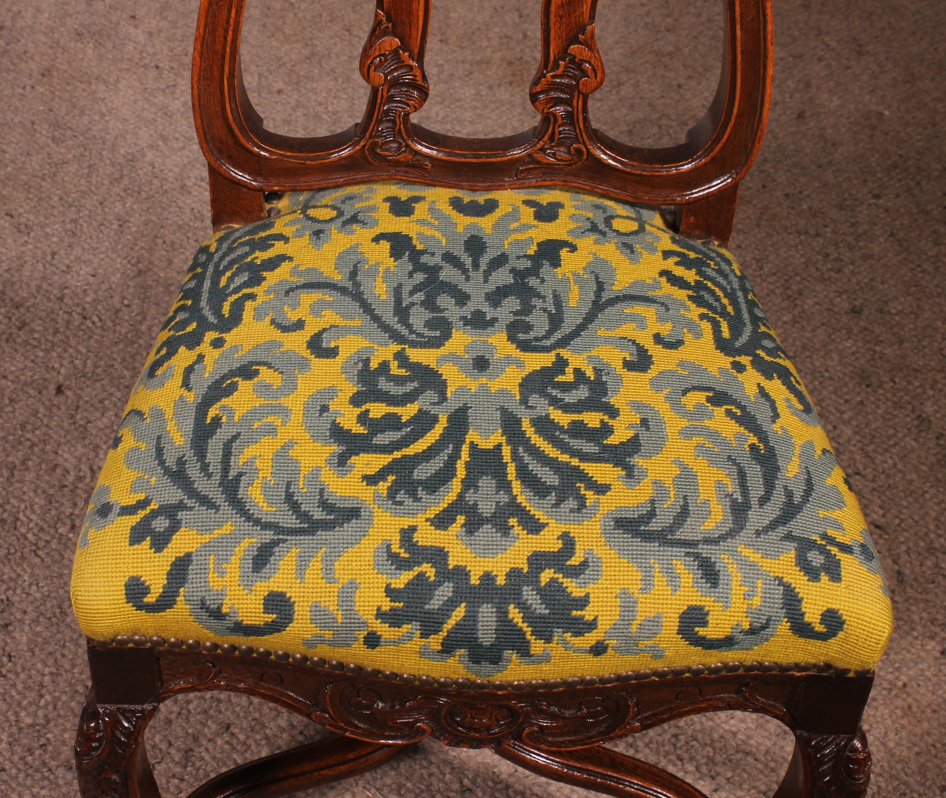 Satz von 12 Stühlen im Louis XIV-Stil aus Eiche im Angebot 3