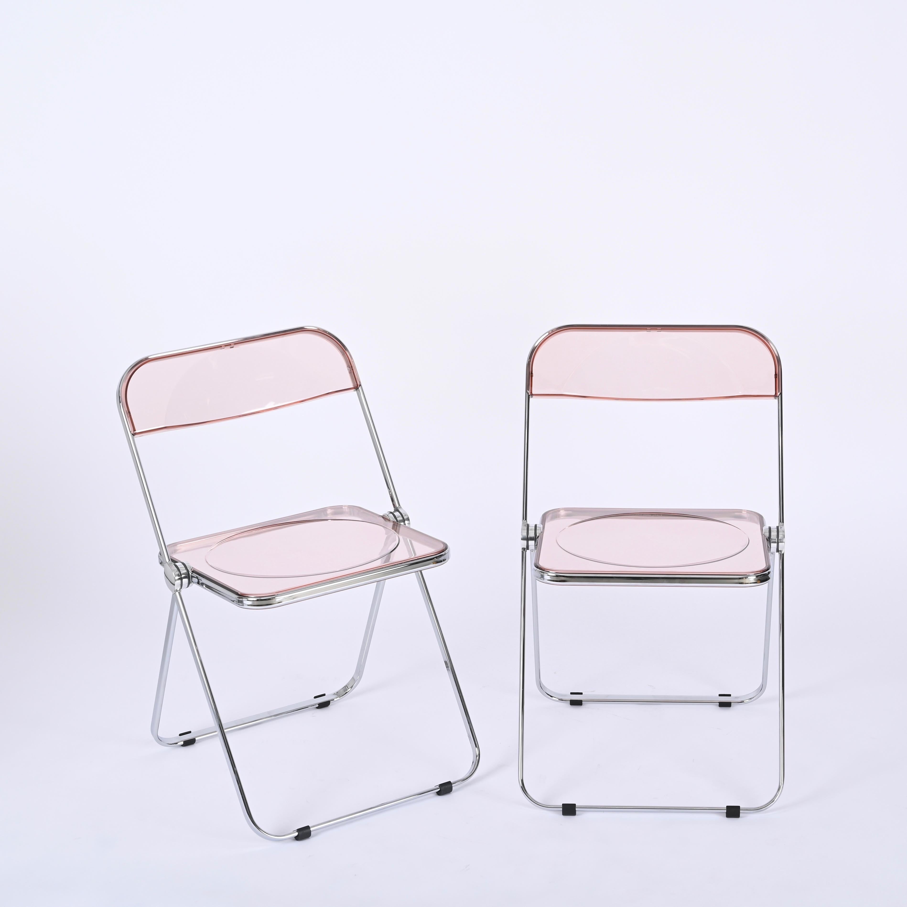 Set di 12 sedie Plia in lucite rosa e cromo, Piretti per Castelli, Italia anni '70 in vendita 10