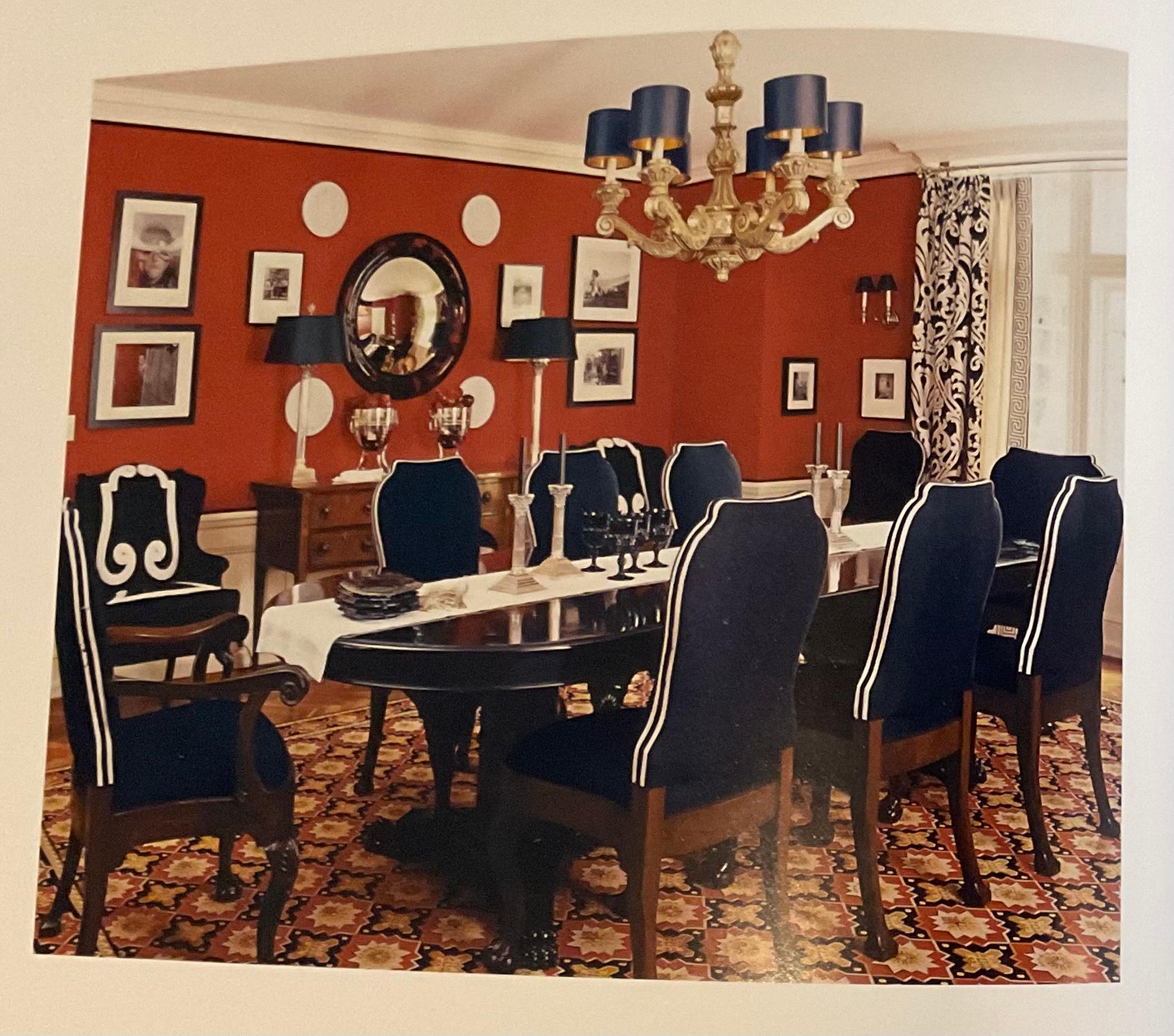 Américain Ensemble de 12 chaises de salle à manger en acajou et mohair noir de style Mary McDonald's en vente