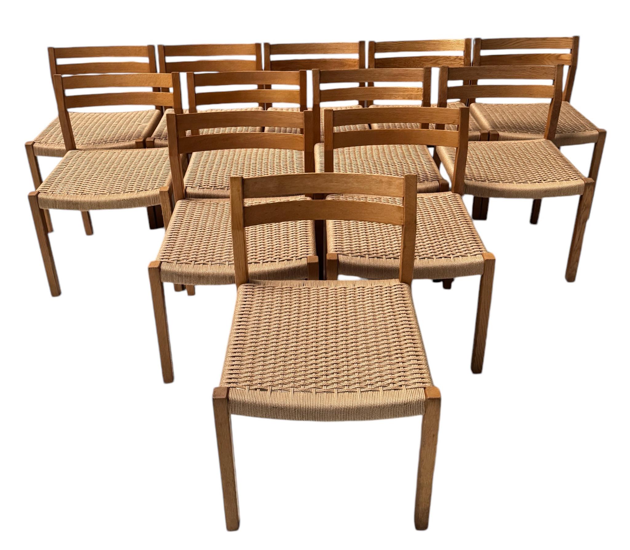 Papercord Set of 12 Mid-Century Modern 401 Dining Room Chairs by Niels Otto Møller, 1970s For Sale