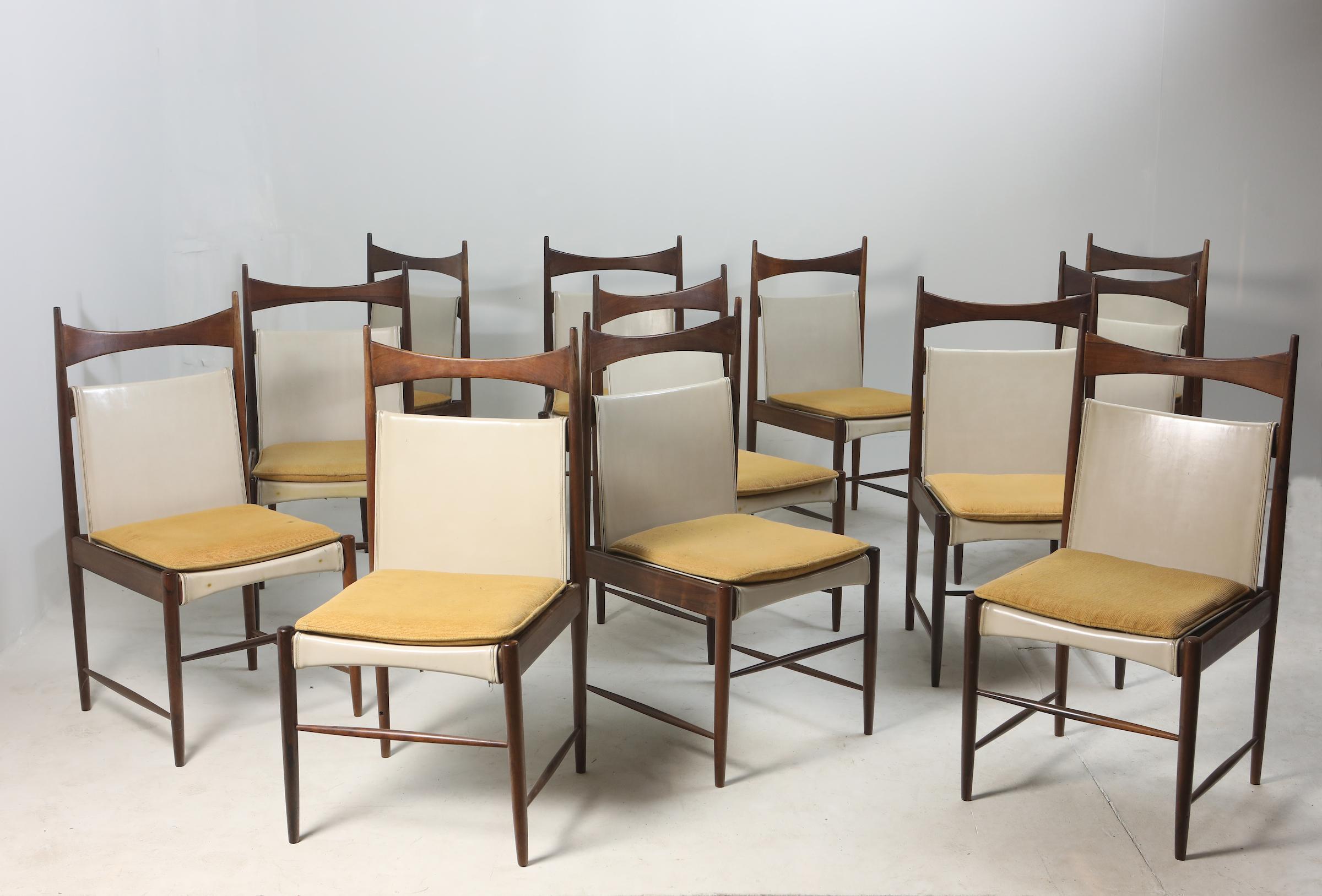 Leather Set of 12 Mid-Century Modern Cantu Alta 