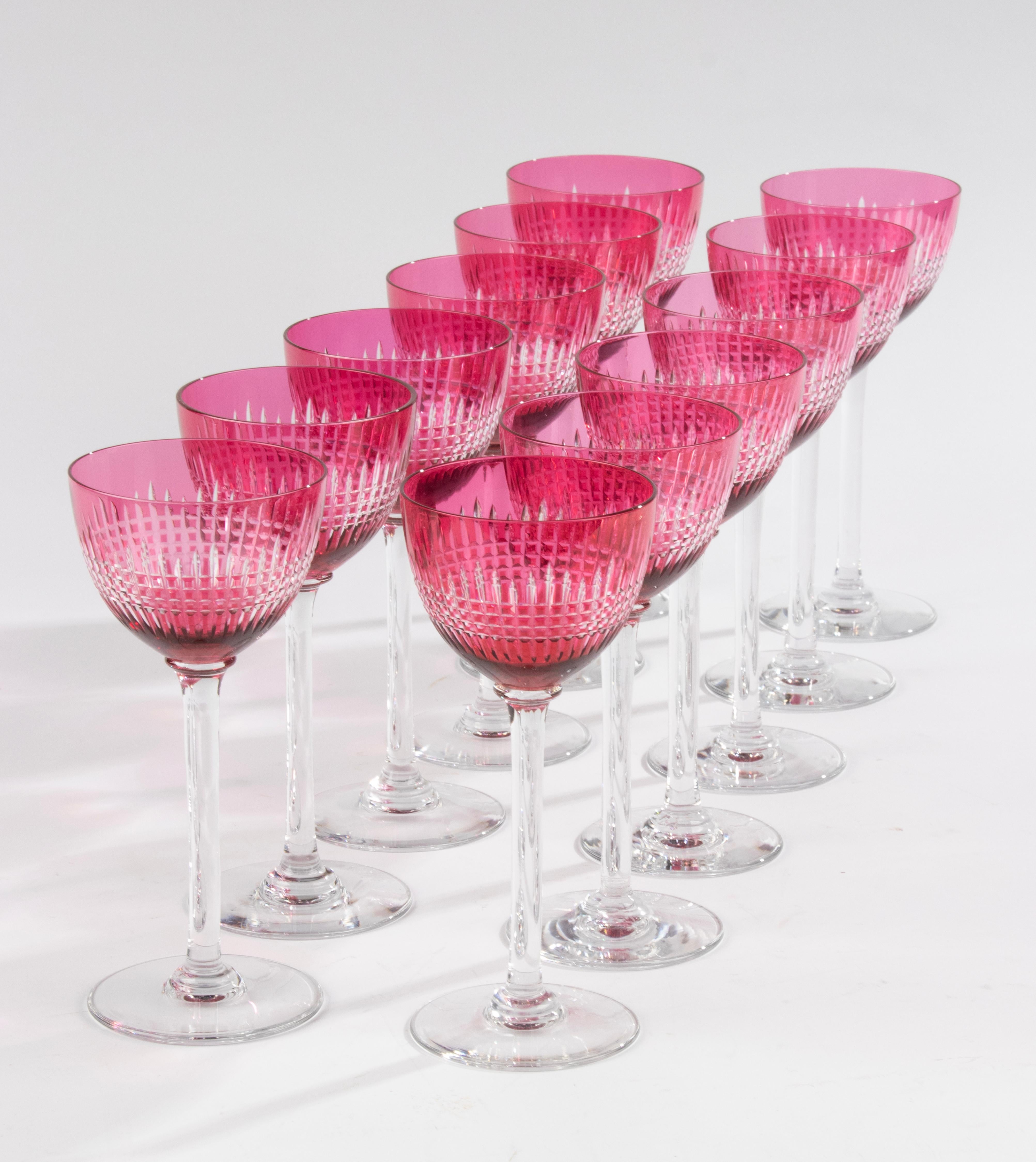 Set of 12 Mid-Century Modern Crystal Wine Glasses - Val Saint Lambert  For Sale 3