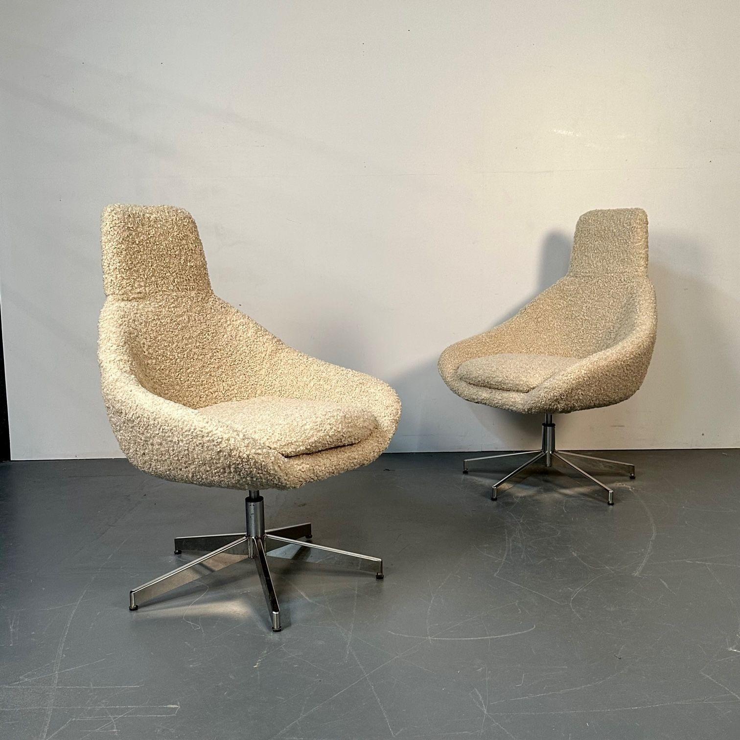 American Set of 12 Mid-Century Modern Office / Swivel / Dining Chairs, White Bouclé
