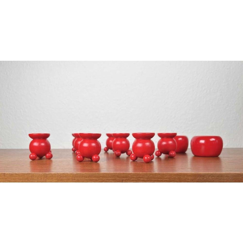 Juego de 12 candelabros navideños tradicionales suecos de madera de mediados de siglo, años 60 Sueco en venta