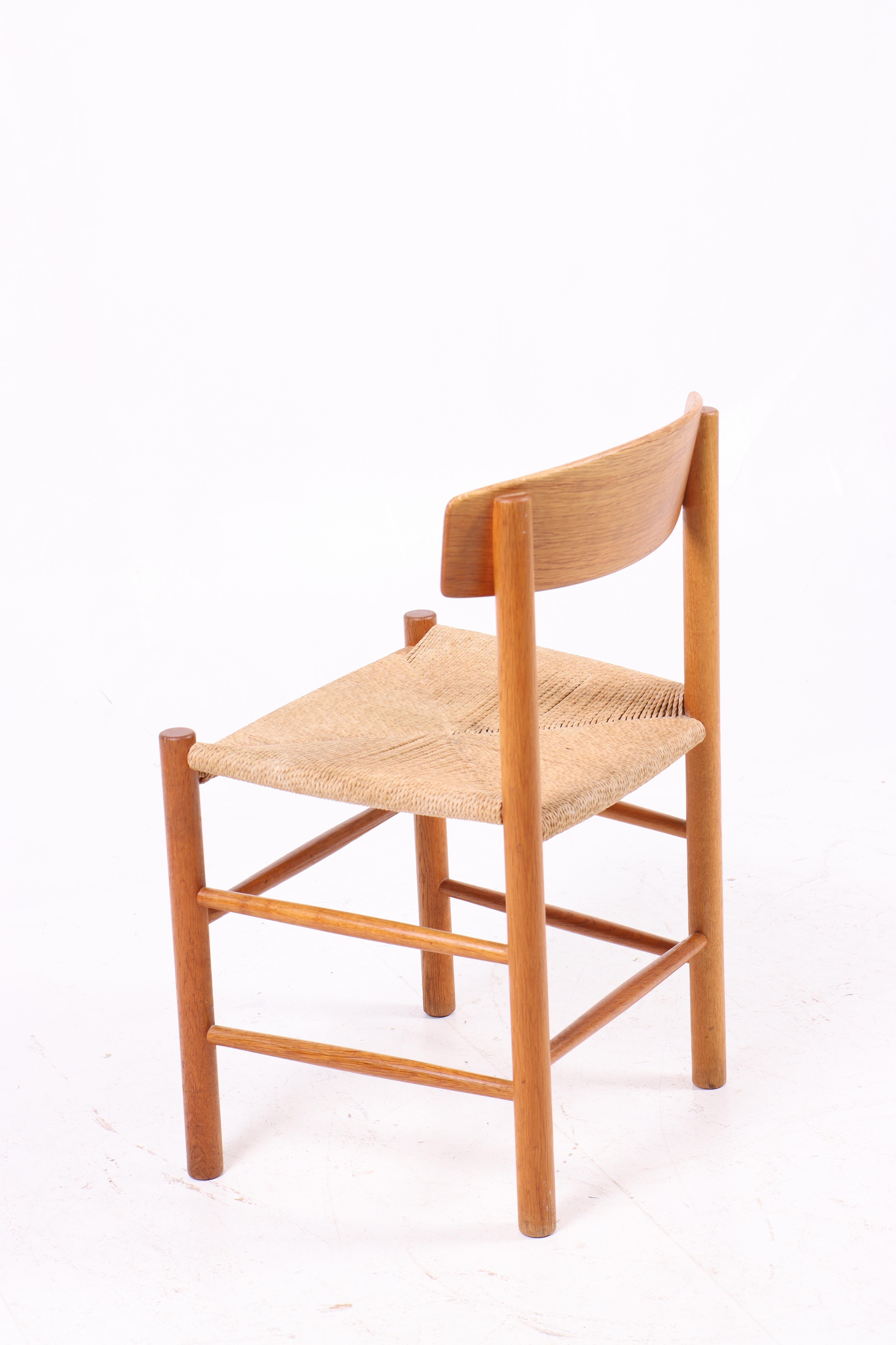 Ensemble de 12 chaises d'appoint du milieu du siècle en Oak et Paper Corde par Børge Mogensen en vente 2