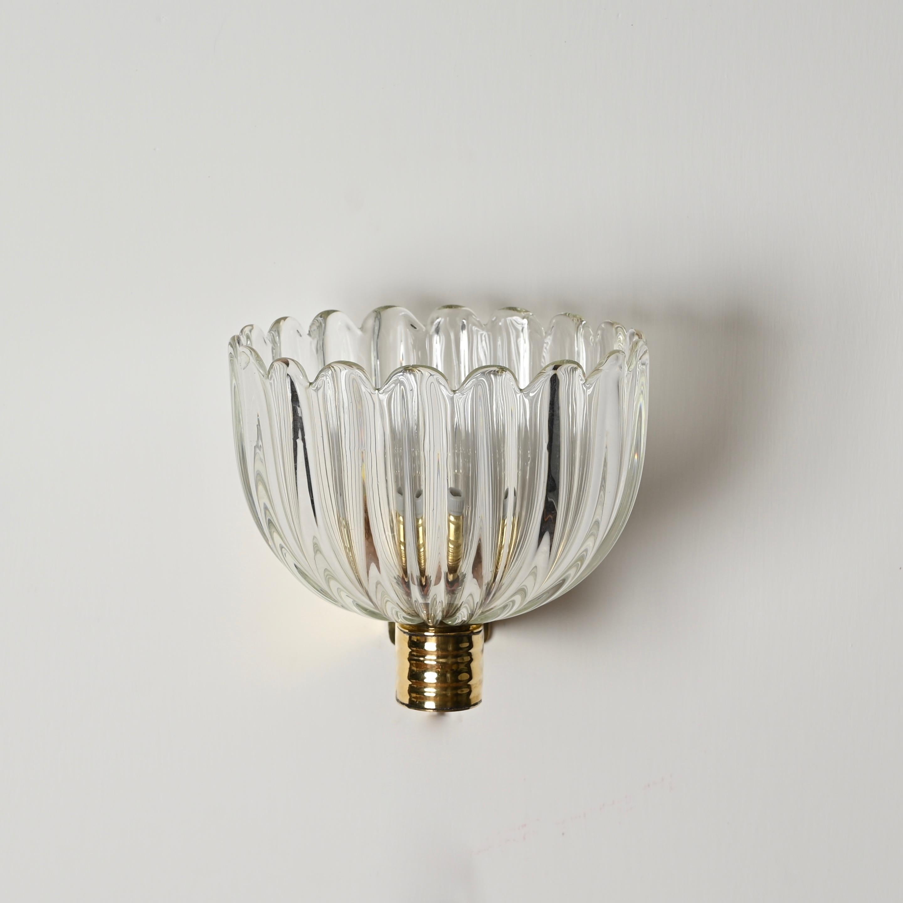 Juego de 12 candelabros florales de cristal de Murano y latón, de Barovier, Italia Años 40 en venta 2