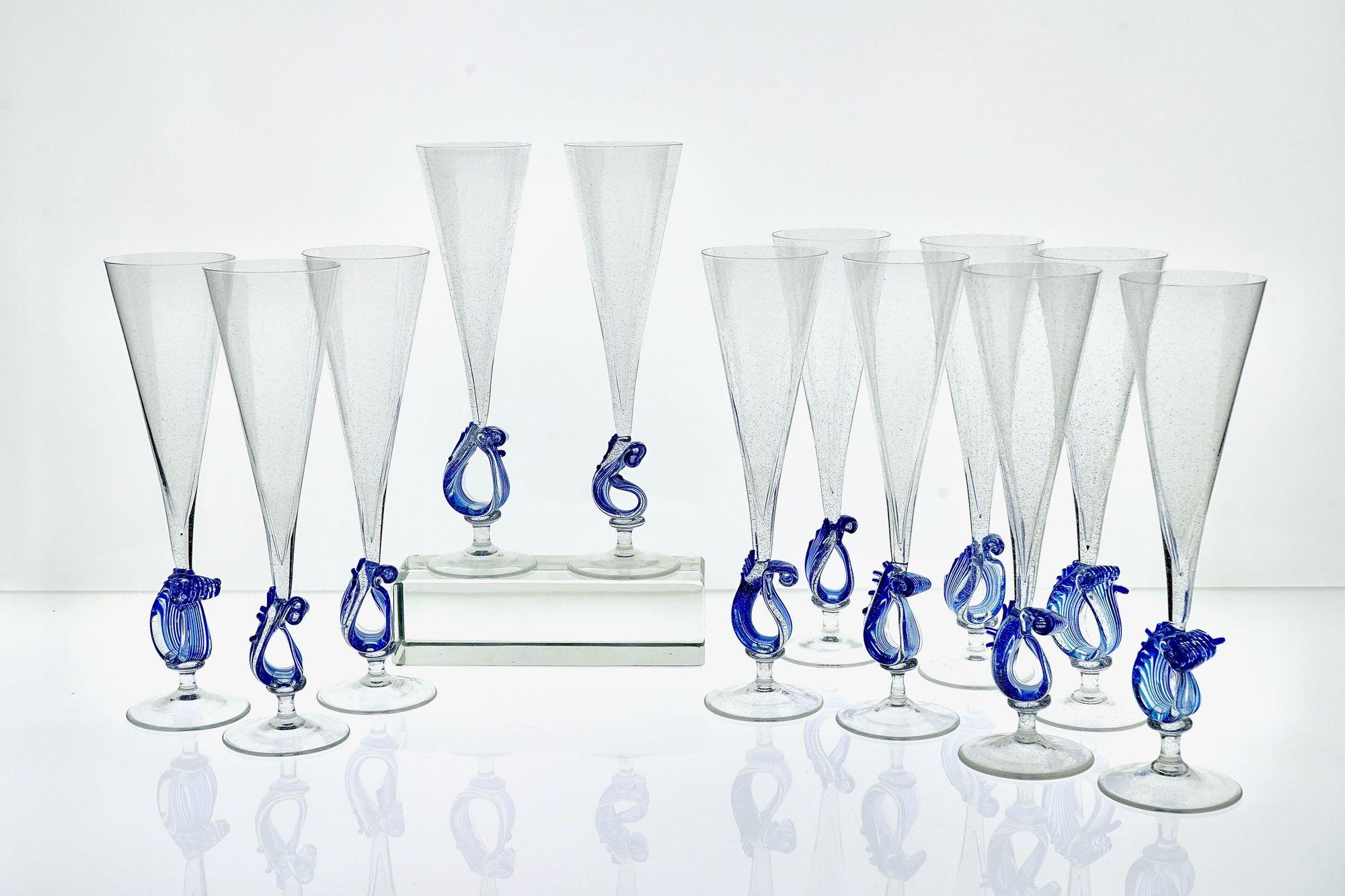 Set of 12 Murano Glass flutes with wave sculptural element by Cenedese For Sale 5
