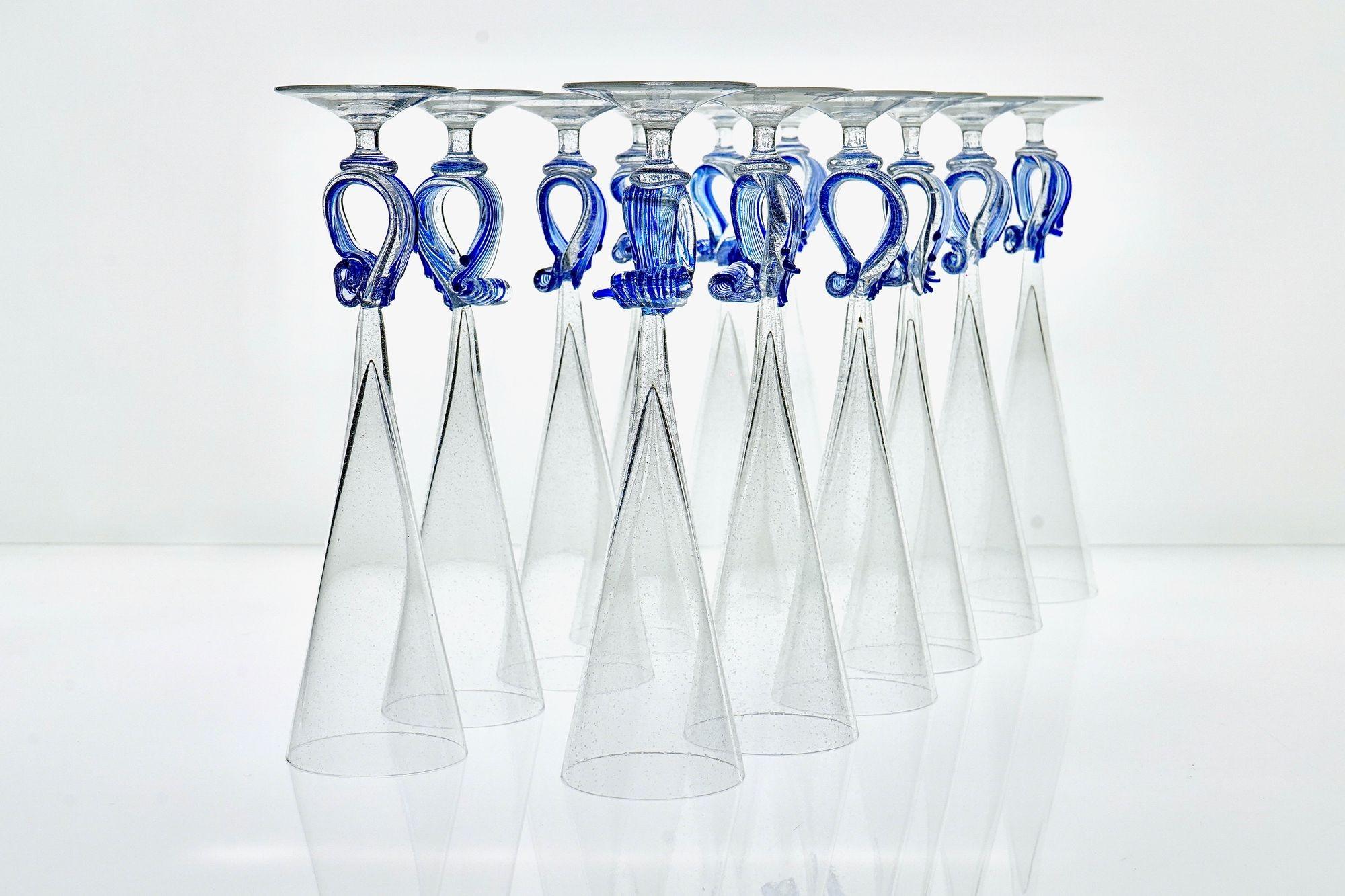 Set of 12 Murano Glass flutes with wave sculptural element by Cenedese For Sale 6