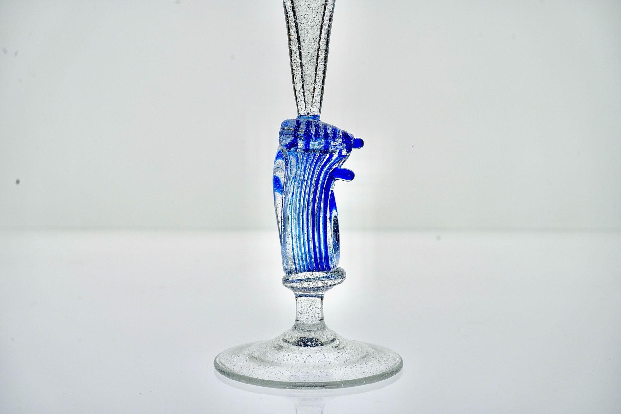 Set of 12 Murano Glass flutes with wave sculptural element by Cenedese For Sale 10