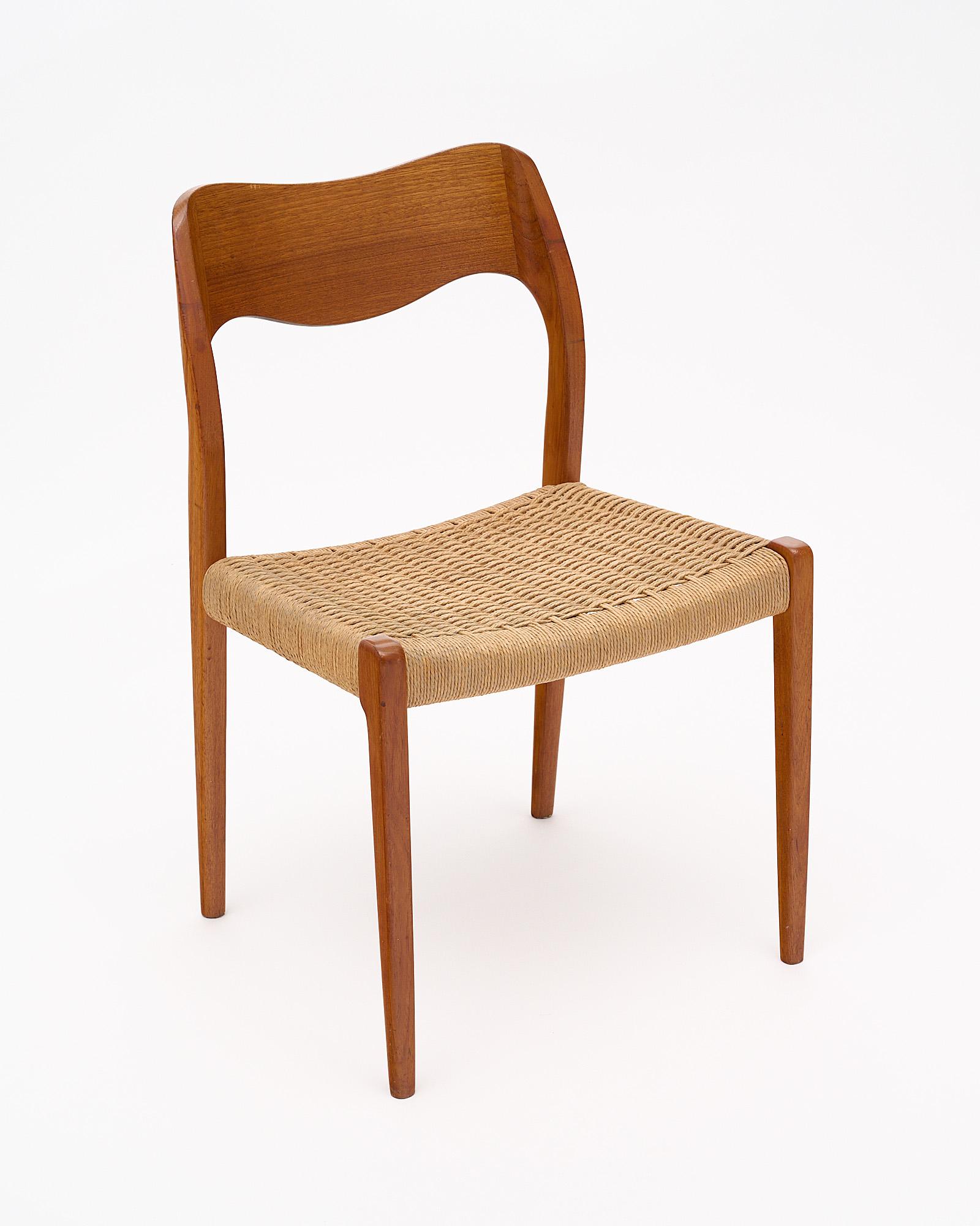 Mid-Century Modern Set of 12 Niels Møller Model No. 71 Dining Chairs