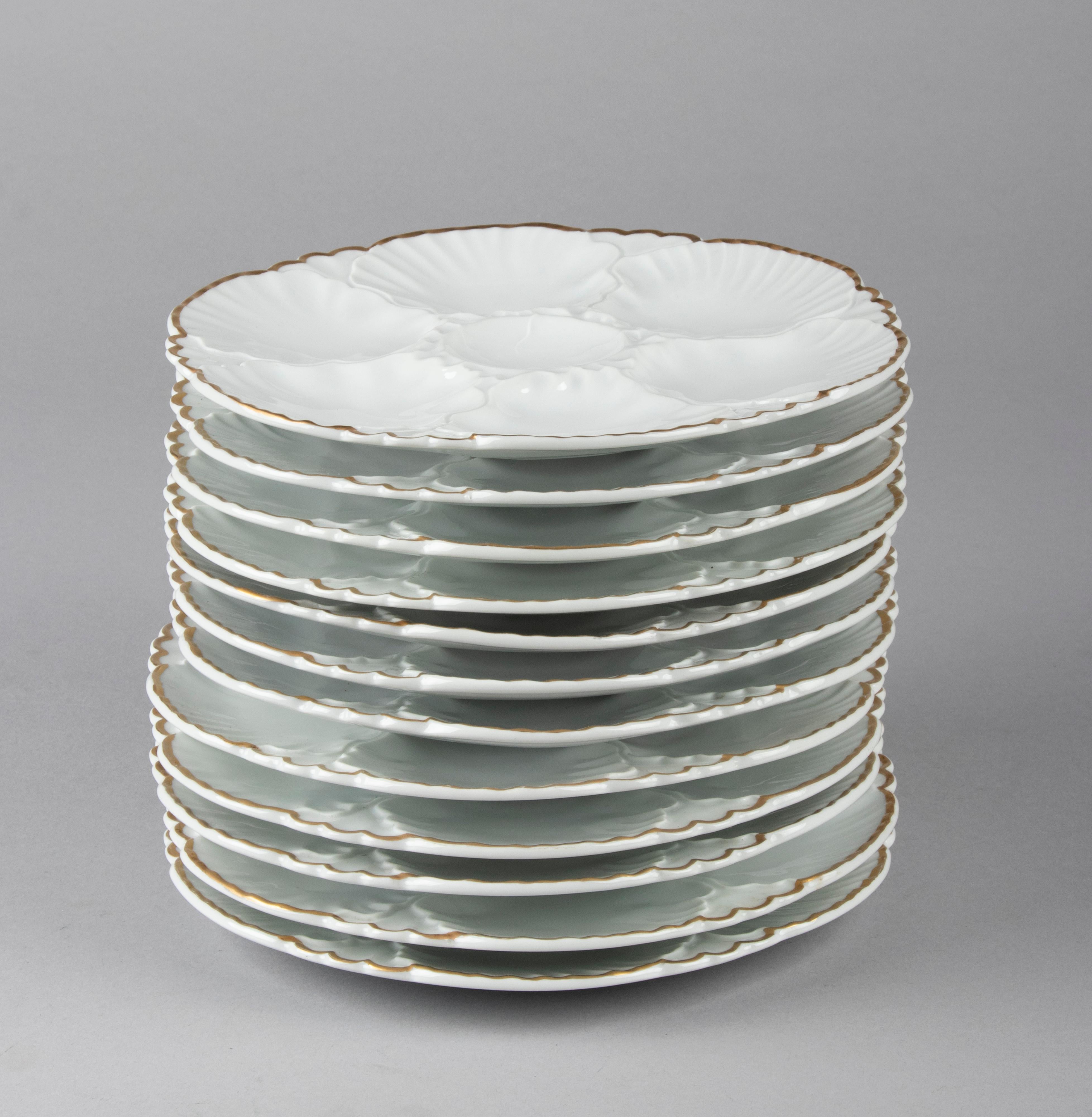 Set of 12 Porcelain Oysterplates Made by Cerabel 6
