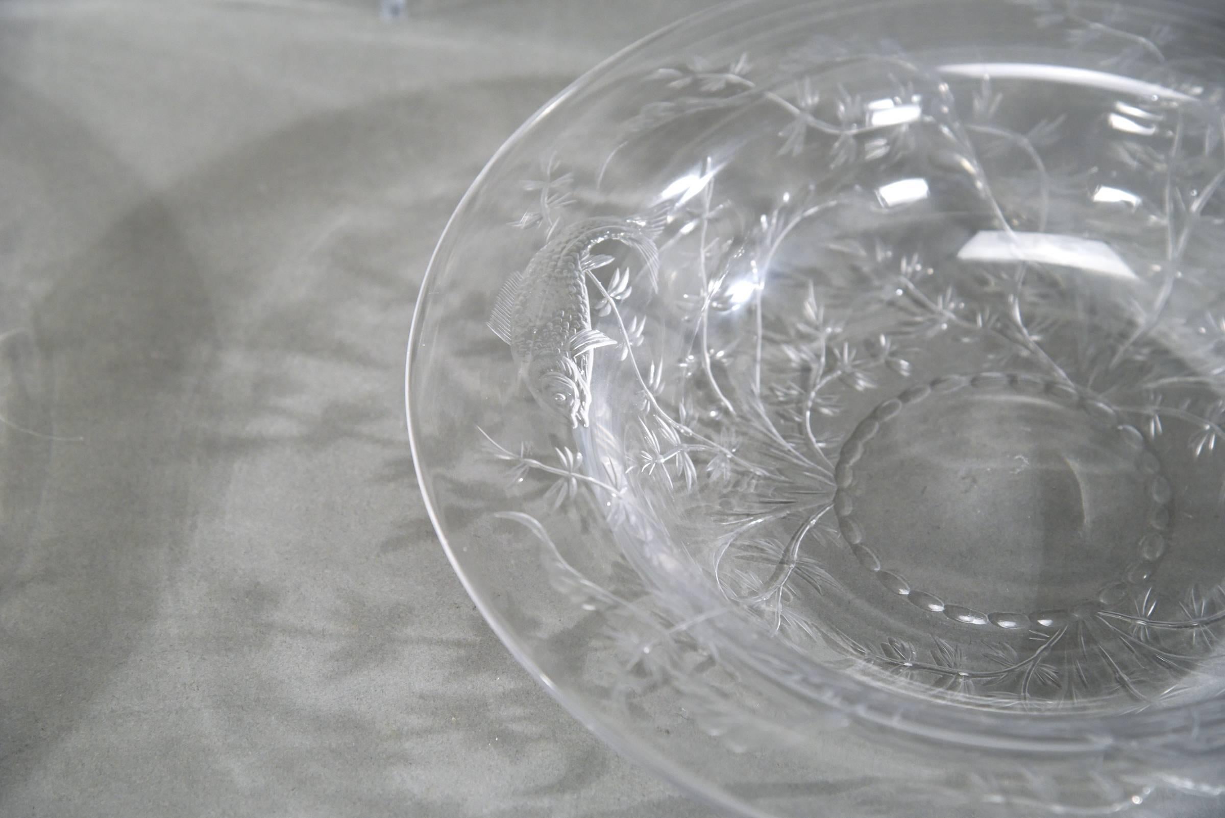 American Set of 12 Rare Signed Sinclaire Hand Blown Crystal Engraved Fish Soup Bowls For Sale