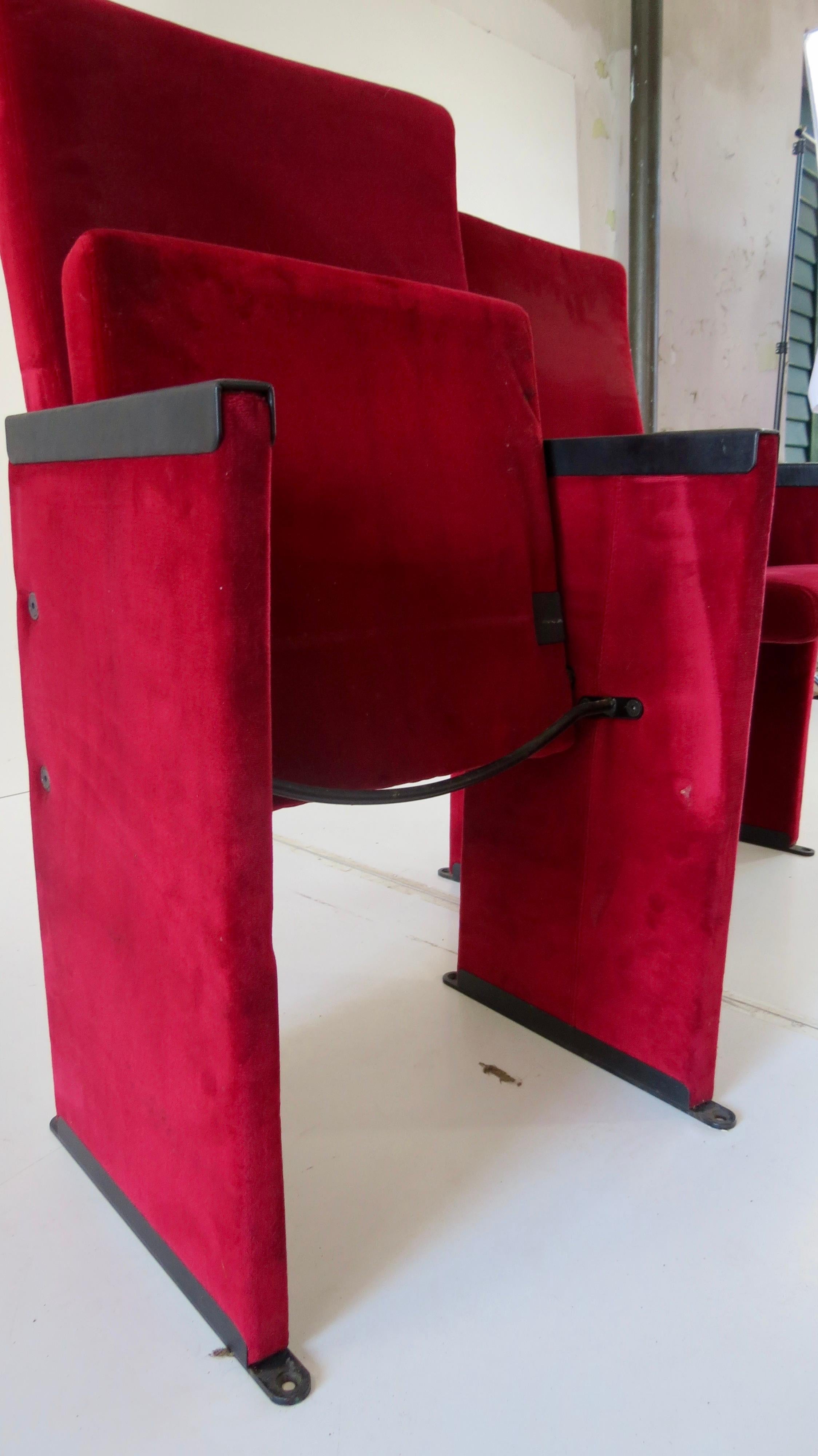 Set of 12 Red Velvet Carlo Scarpa Theatre Chairs, from the Auditorium Roma, 1960 11