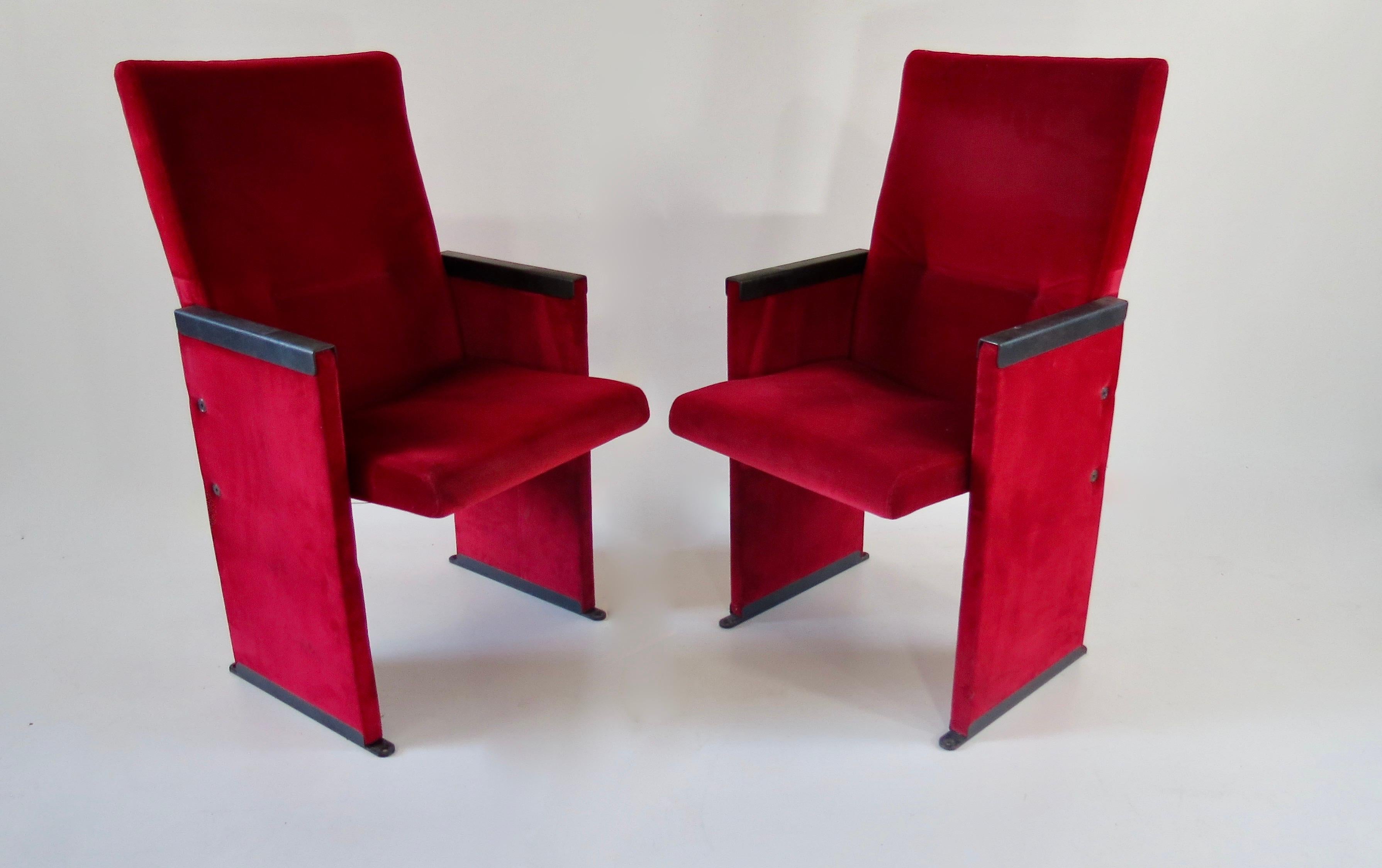 Set of 12 Red Velvet Carlo Scarpa Theatre Chairs, from the Auditorium Roma, 1960 In Good Condition In Rome, IT
