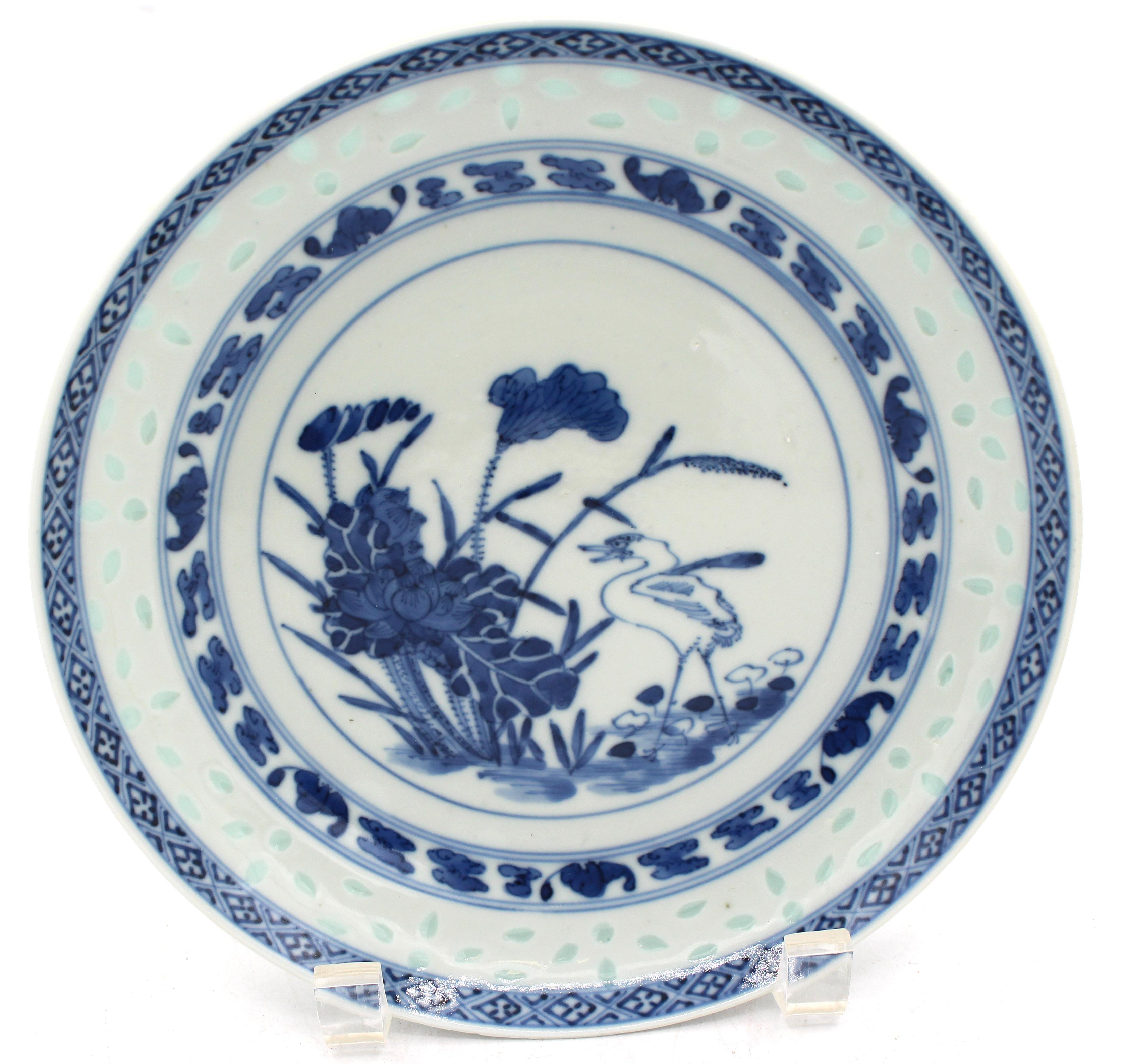 Set of 12 Rice Ware Dessert or Salad Plates, Chinese Export, circa 1900-1925 In Good Condition In Chapel Hill, NC