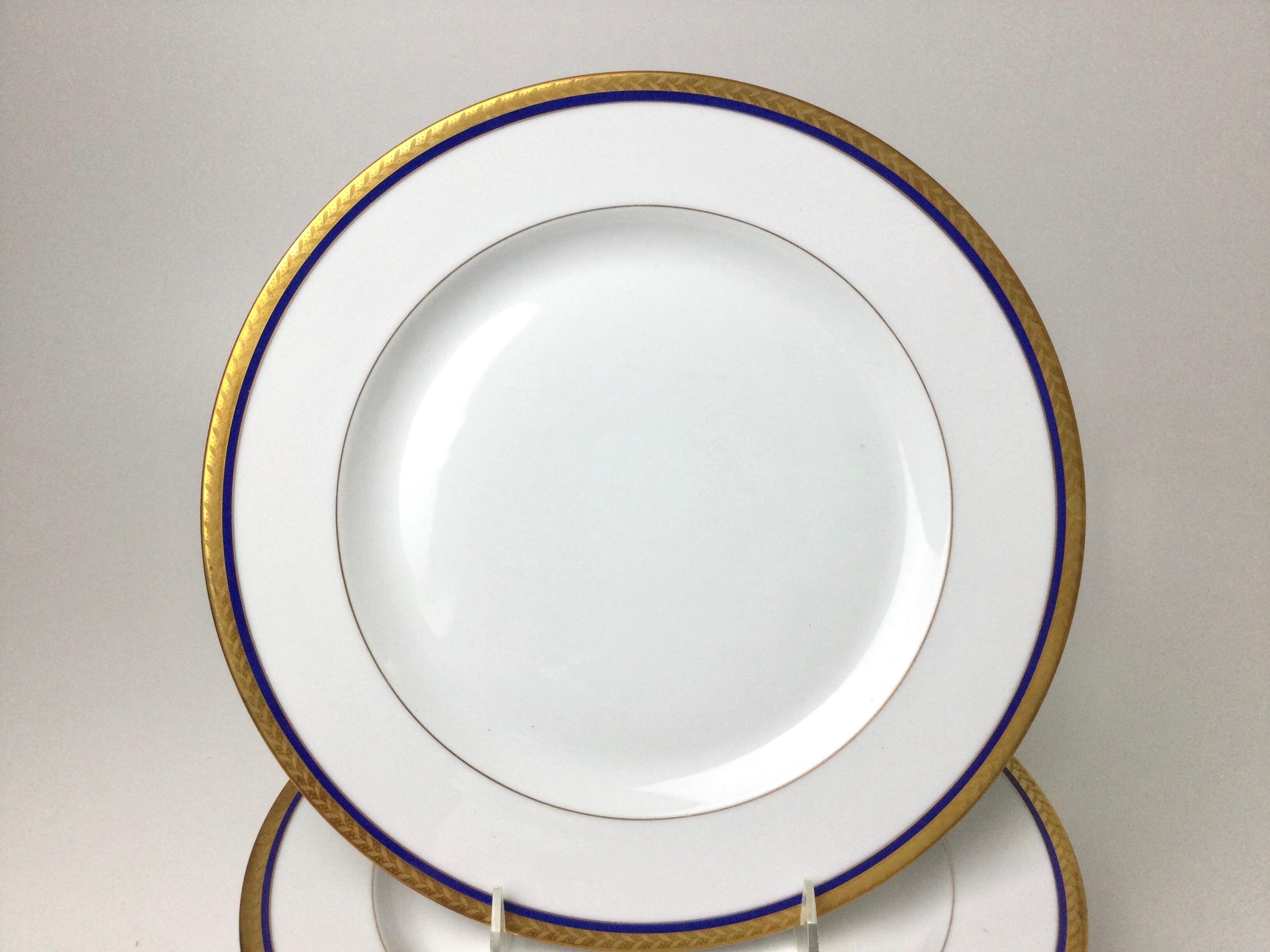 German Set of 12 Royal Bayreuth China Dinner Plates White with Cobalt and Gilt Borders