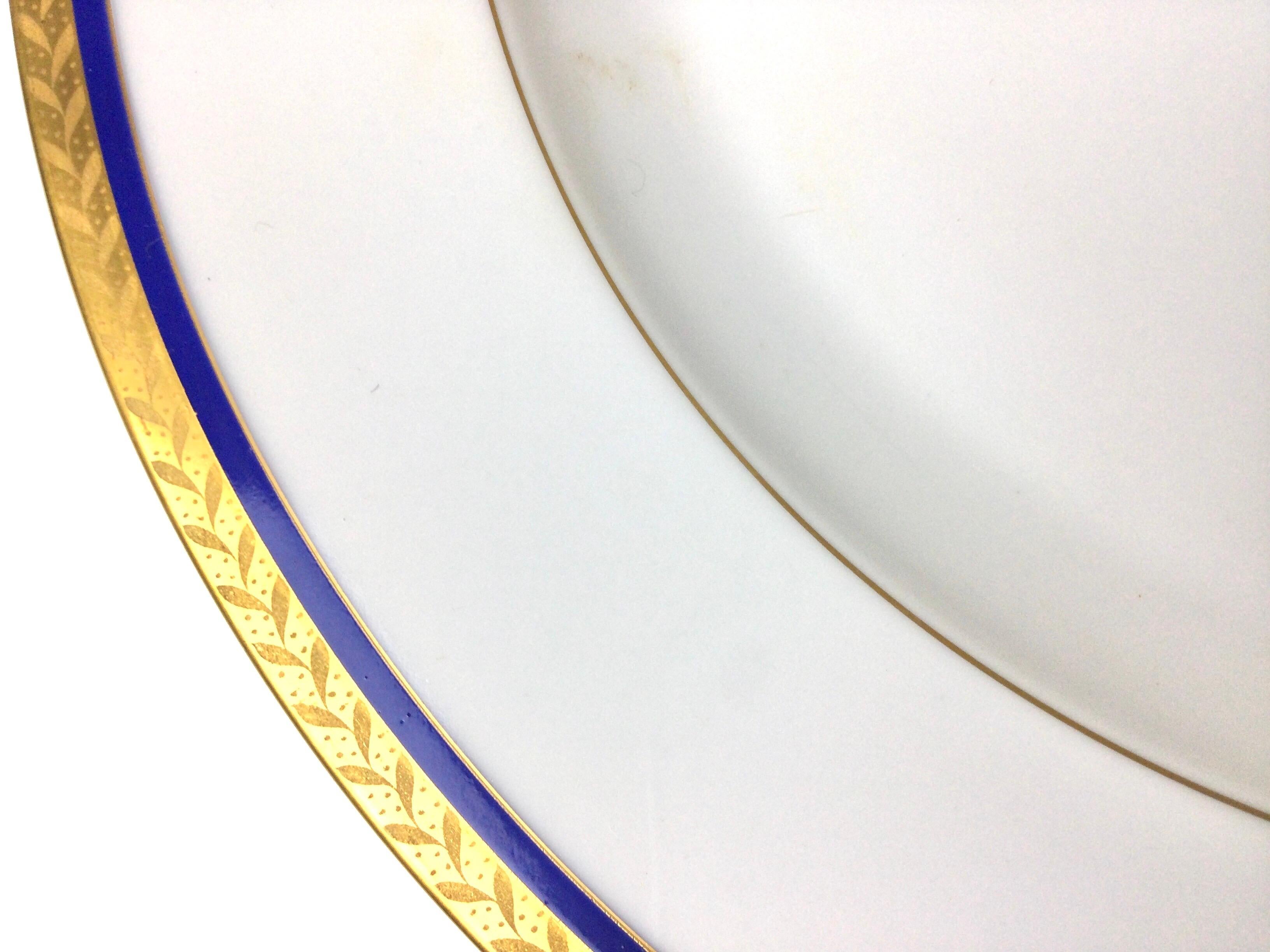 20th Century Set of 12 Royal Bayreuth China Dinner Plates White with Cobalt and Gilt Borders