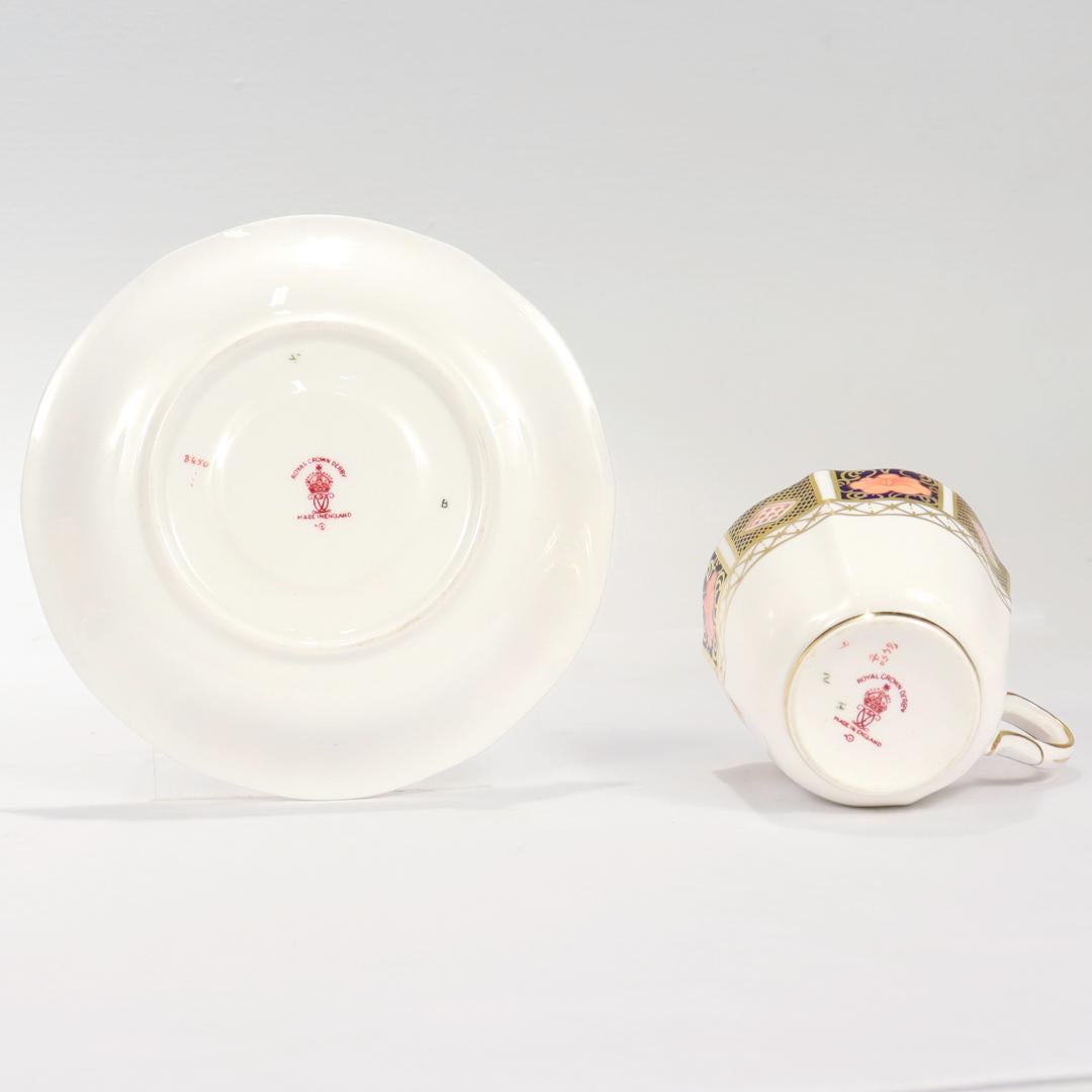 Lot de 12 tasses et soucoupes en porcelaine Crown Derby Porcelain Border Imari Pattern 8450 en vente 7