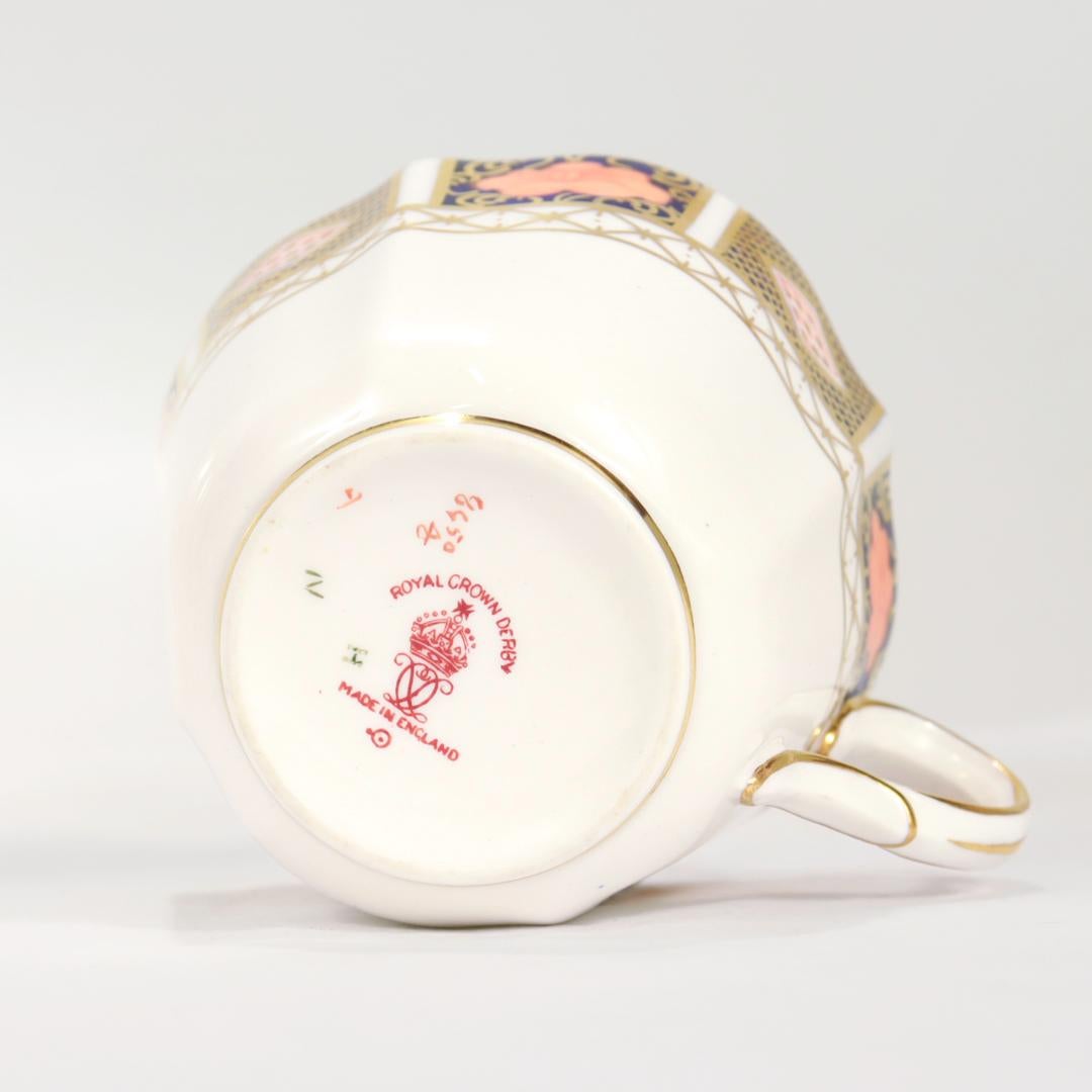 Lot de 12 tasses et soucoupes en porcelaine Crown Derby Porcelain Border Imari Pattern 8450 en vente 9