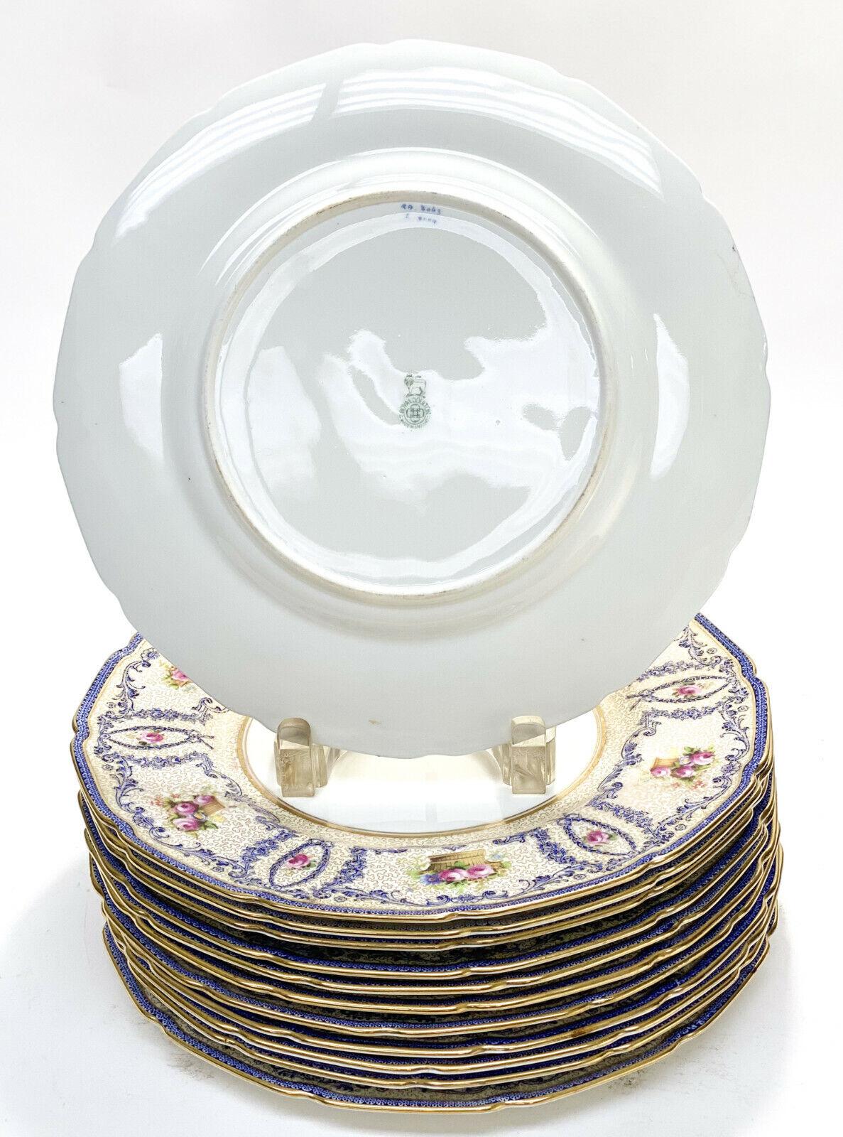 Set of 12 Royal Doulton England Porcelain Dinner Plates, circa 1925 In Good Condition In Gardena, CA