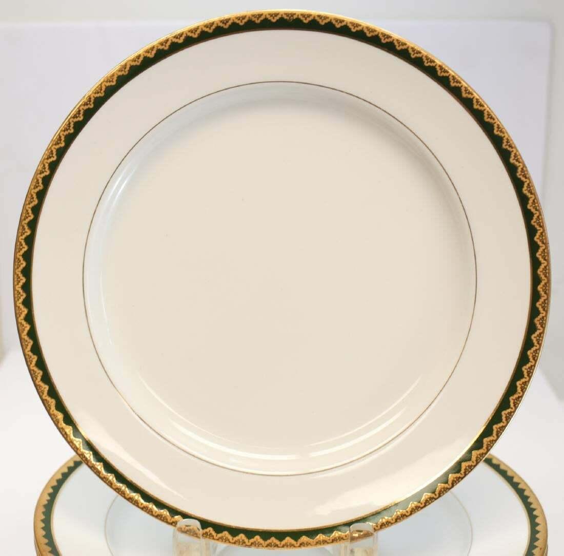 Set of 12 Royal Doulton Porcelain dinner plates #2559, green Lace & Gilt

Gilt with green lace formed trim on white ground. Pattern #2559. Marked for Royal Doulton on underside.

Additional Information:
Pattern: Royal Lace 
Material: