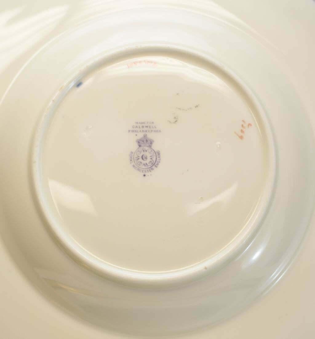 Set of 12 Royal Worcester Porcelain Soup Bowls, Cobalt Blue and Gilt Rims In Good Condition In Gardena, CA