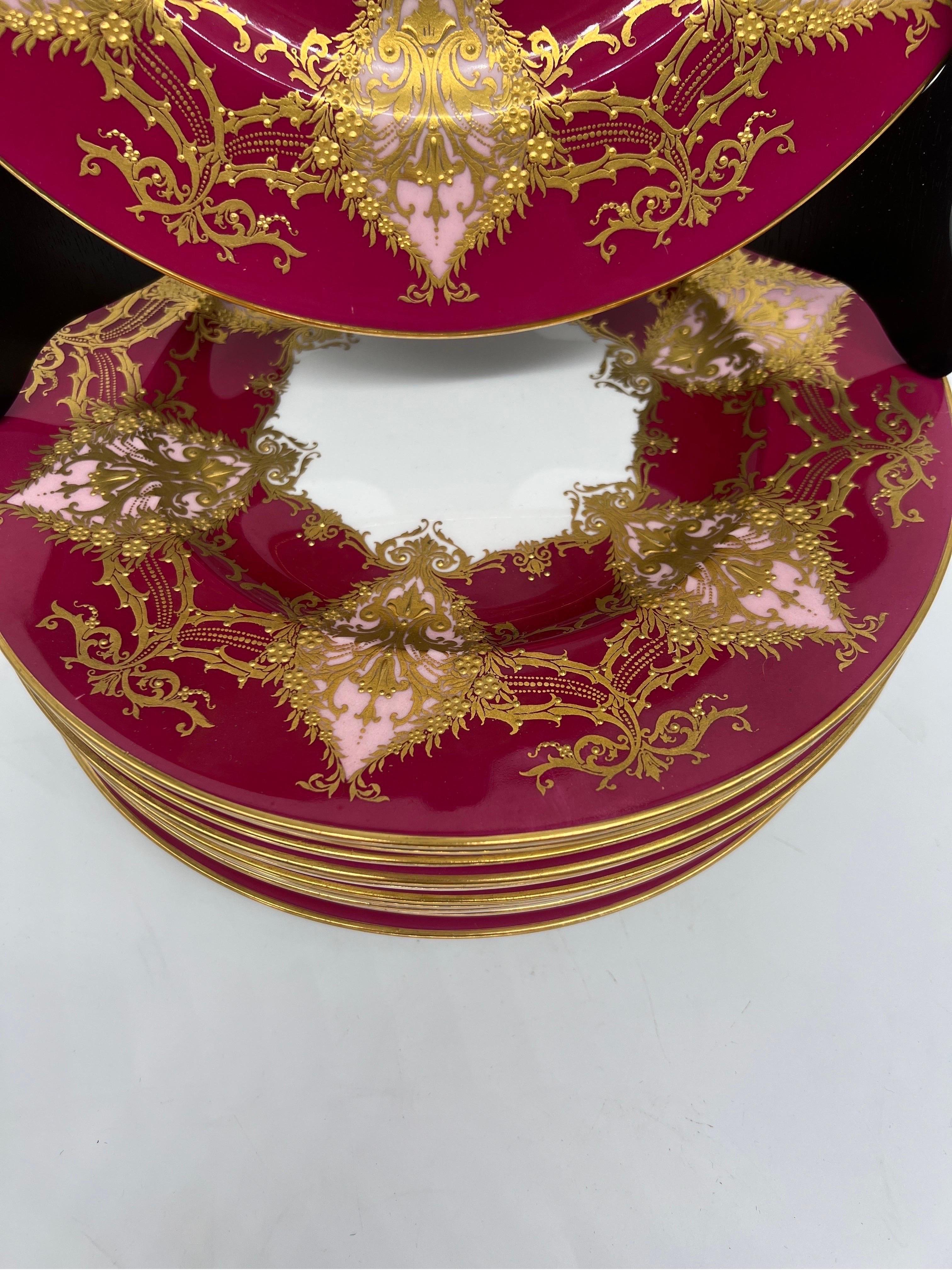 Set of 12 Royal Worcester Two- Tone Heavily Raised Gilt Decorated Dinner Plates For Sale 3