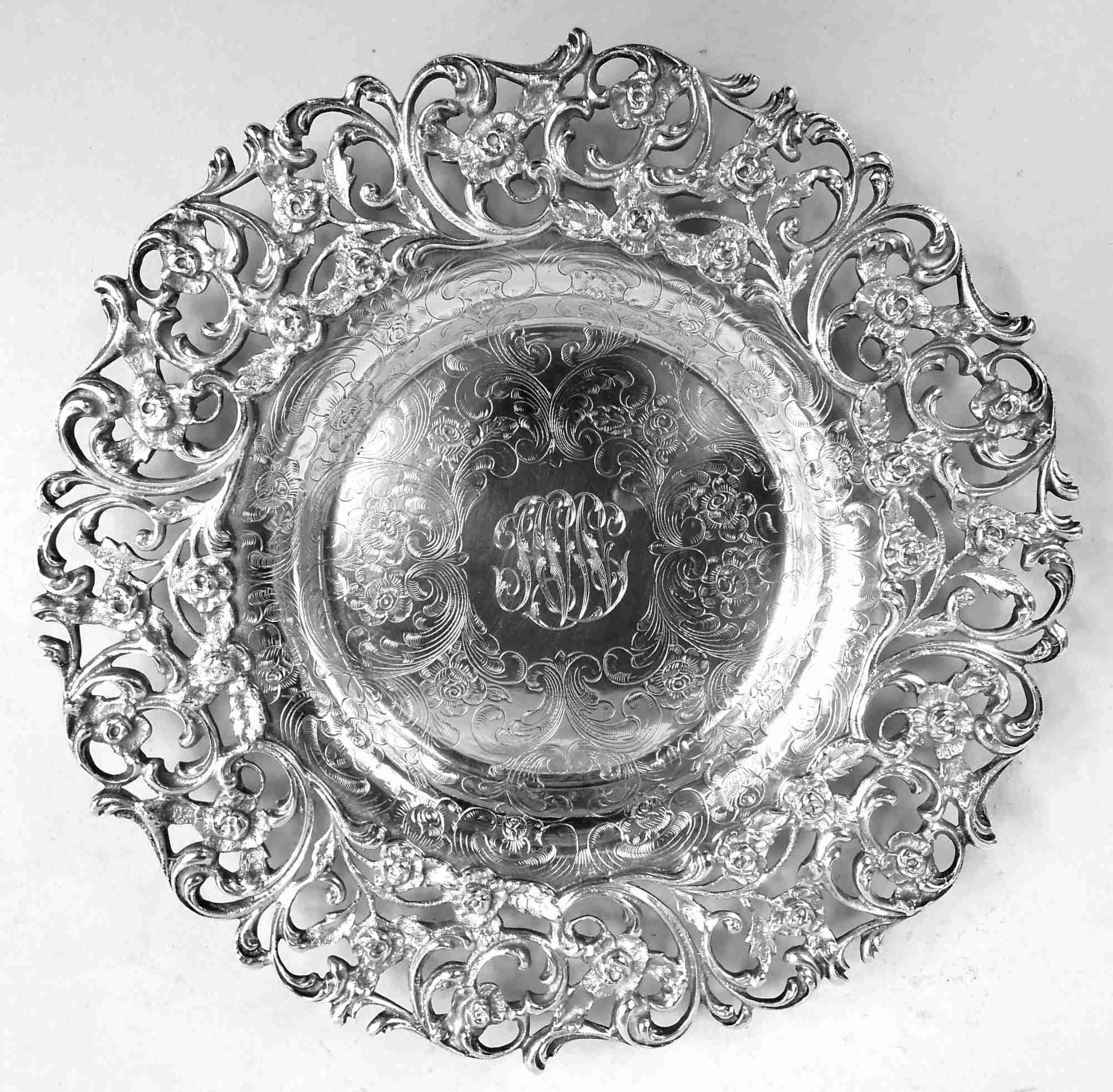 American Set of 12 Shreve, Crump & Low Fancy Victorian Bread & Butter Plates For Sale