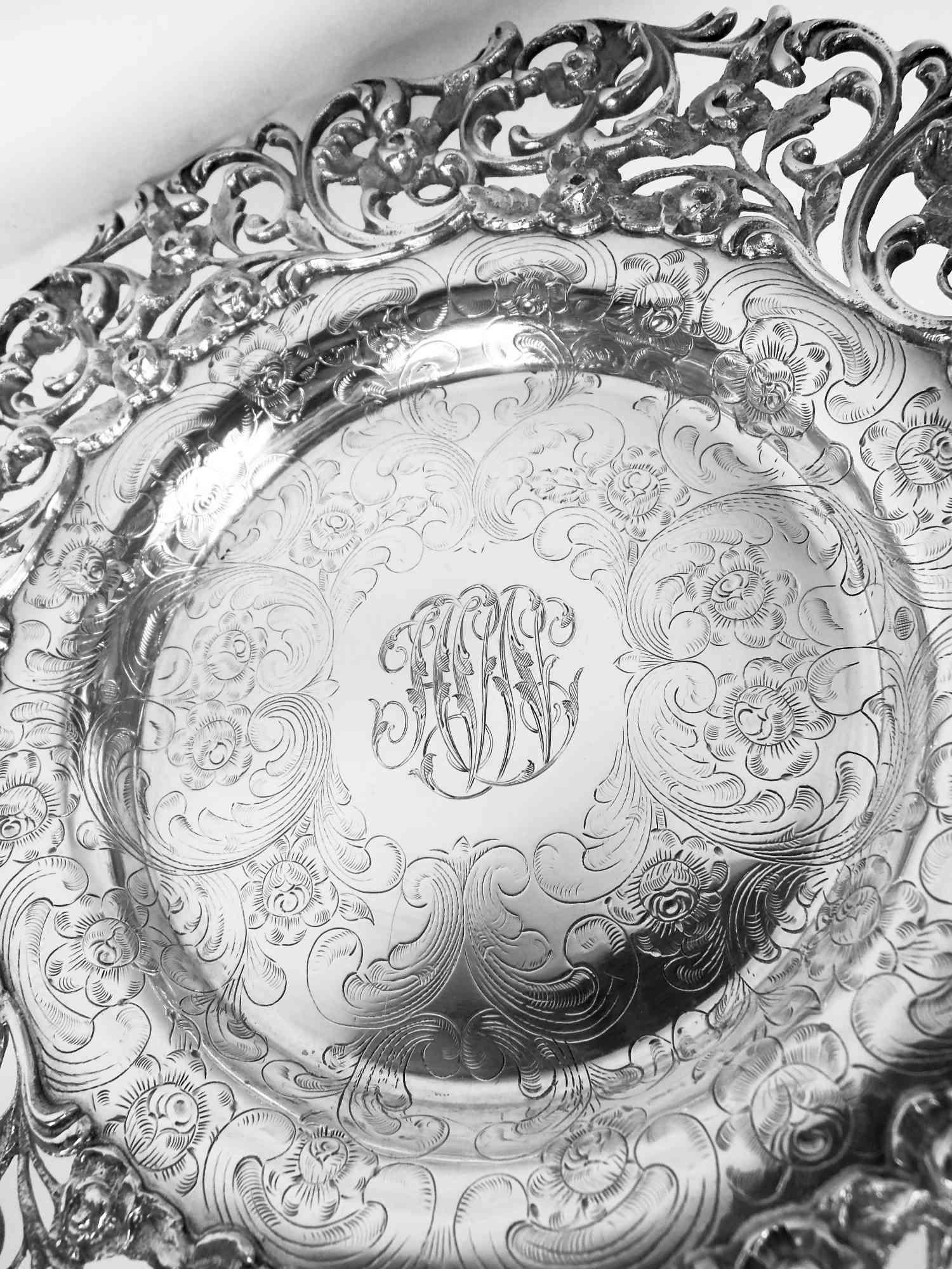 Set of 12 Shreve, Crump & Low Fancy Victorian Bread & Butter Plates In Good Condition For Sale In New York, NY