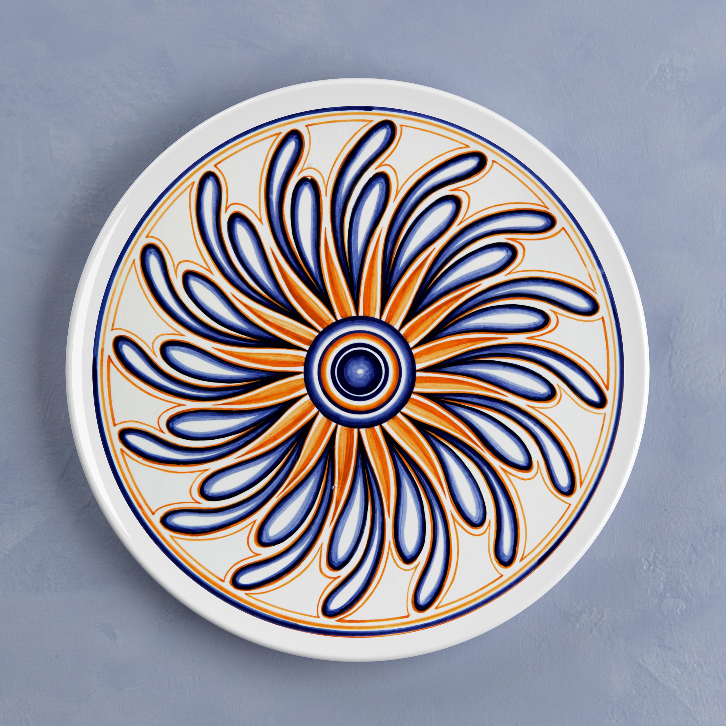 Beautiful set of 12 Sicilian Clay Colapesce handcrafted dinner plates by Crisodora will make an elegant statement with sophisticated Art de la table for every occasion.

Hand-painted.

Made in Sicily (Italy) by Master Artisans.