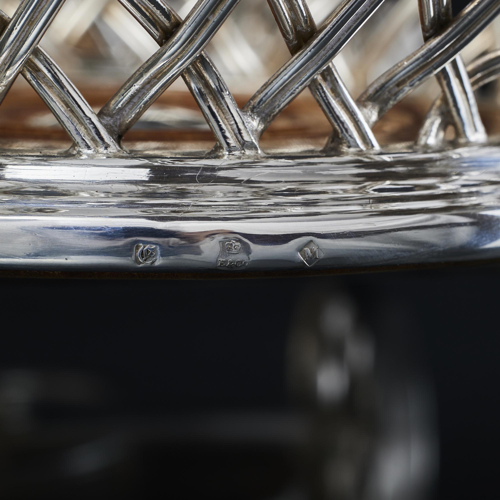 Trolley à sous-verre à vin victorien articulé en vente 7