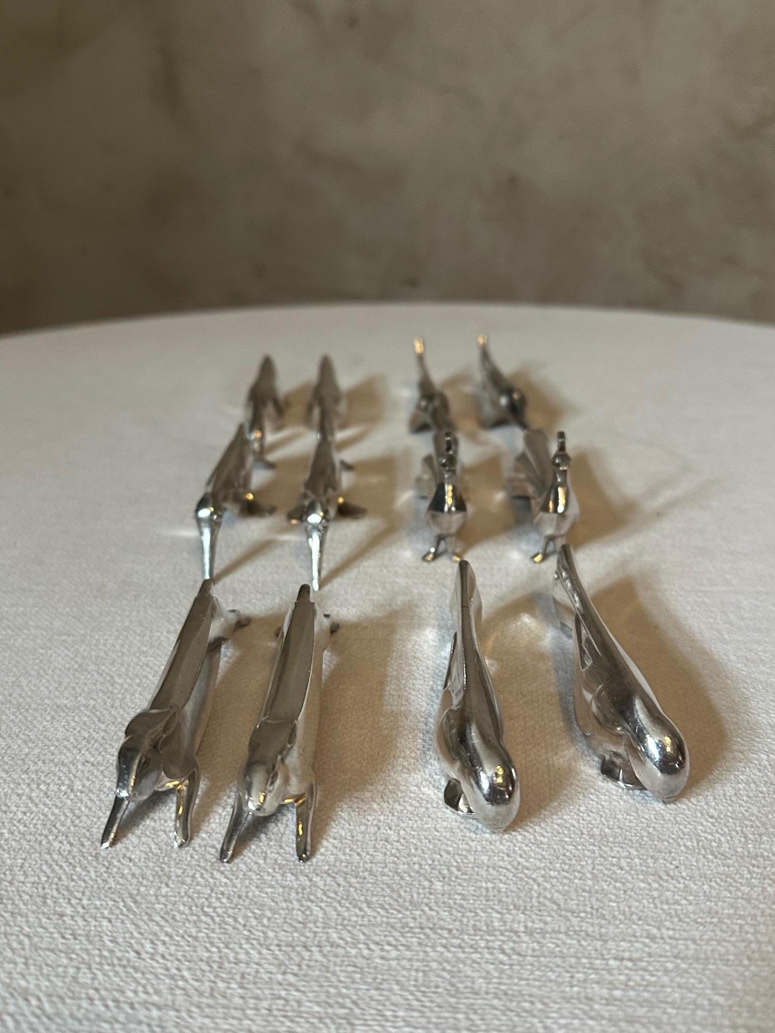 Set von 12 versilberten Art-déco- Christofle-Messerhaltern aus Silberblech, 1930er Jahre im Angebot 7