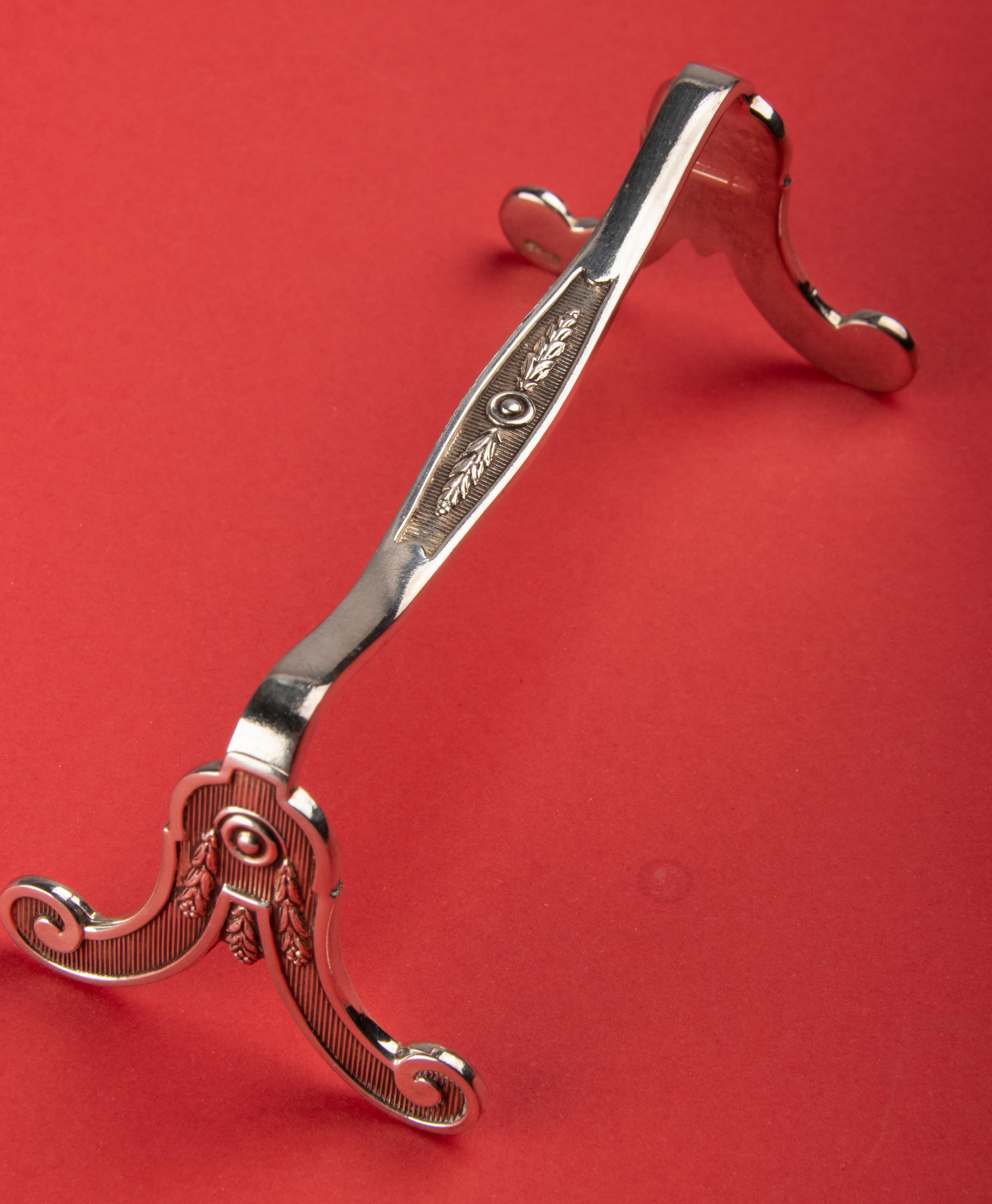 Ensemble de 12 porte-couteaux en métal argenté de Christofle Modèle Marie Antoinette en vente 6